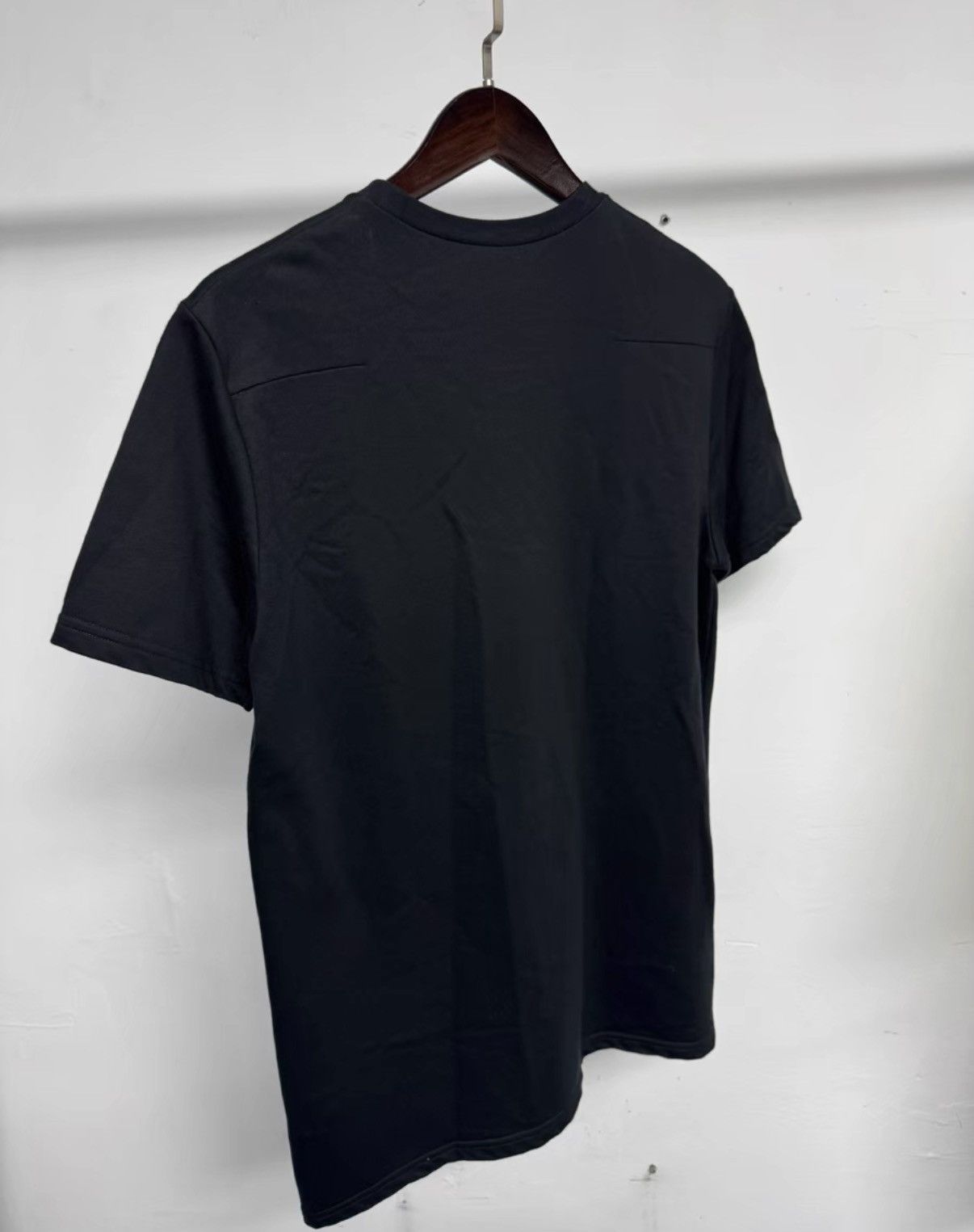 Dior Dior Men's Bee Logo T-shirt K37 Size US M / EU 48-50 / 2 - 4 Thumbnail