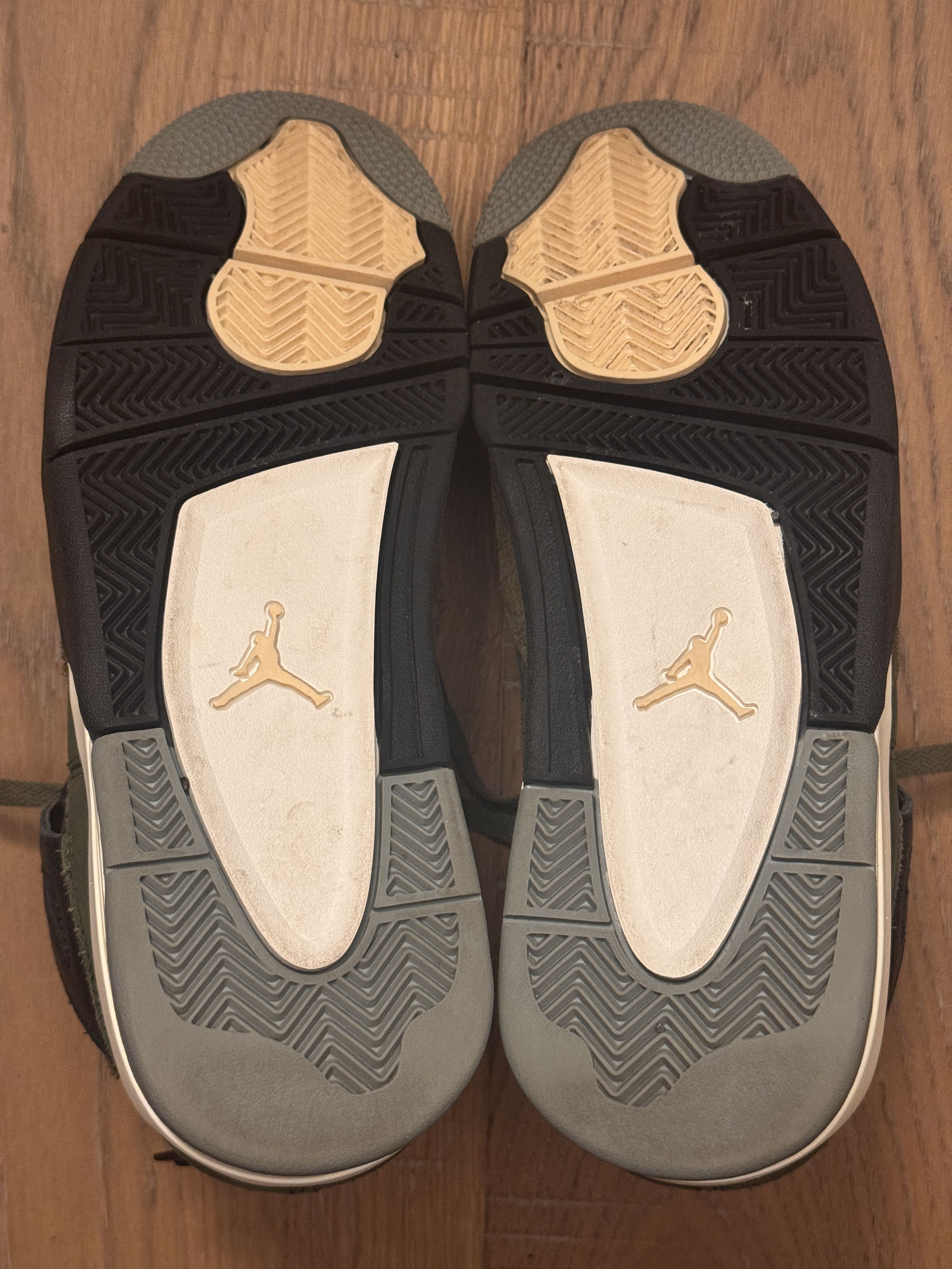Jordan Brand × Nike Jordan 4 Olive Craft Special Edition Size US 9 / EU 42 - 9 Thumbnail