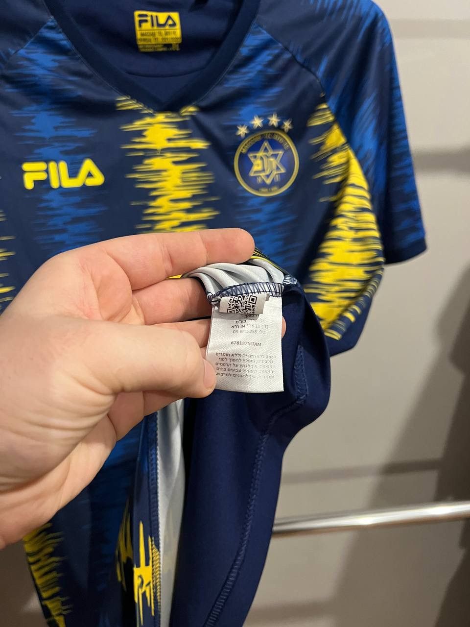 Fila 2021/22 MACCABI TEL AVIV HOME SOCCER JERSEY FOOTBALL SHIRT L Size US L / EU 52-54 / 3 - 11 Thumbnail