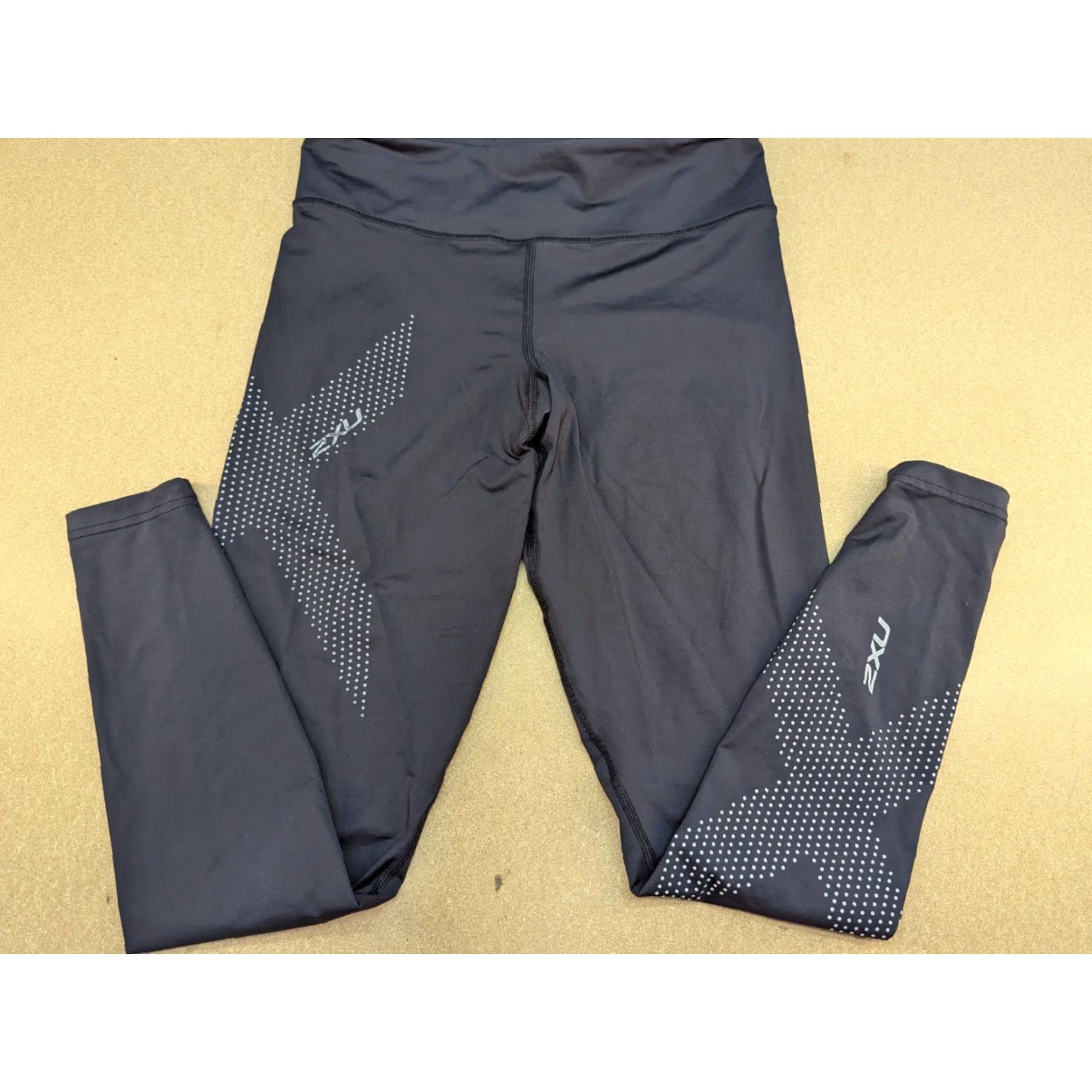 2XU 2XU Womens Track Pants M Stretch Elastic Waist Compression Black Sports Pants Womens M Black Compression Track Pants Size 32" / US 10 / IT 46 - 2 Thumbnail