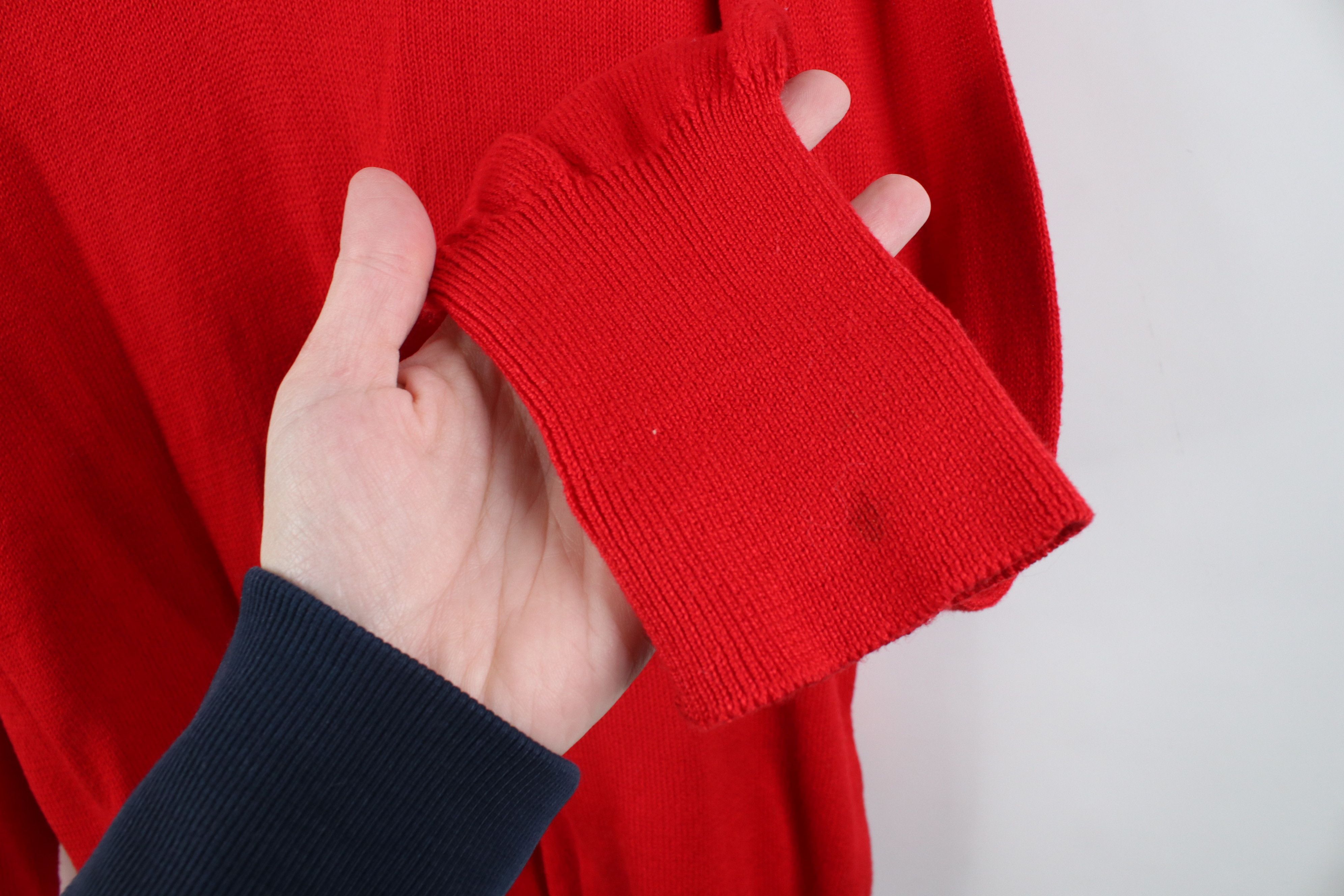 Vintage Vintage 70s Tahoe Golf Resort Knit V-Neck Sweater Red USA Size US M / EU 48-50 / 2 - 7 Thumbnail