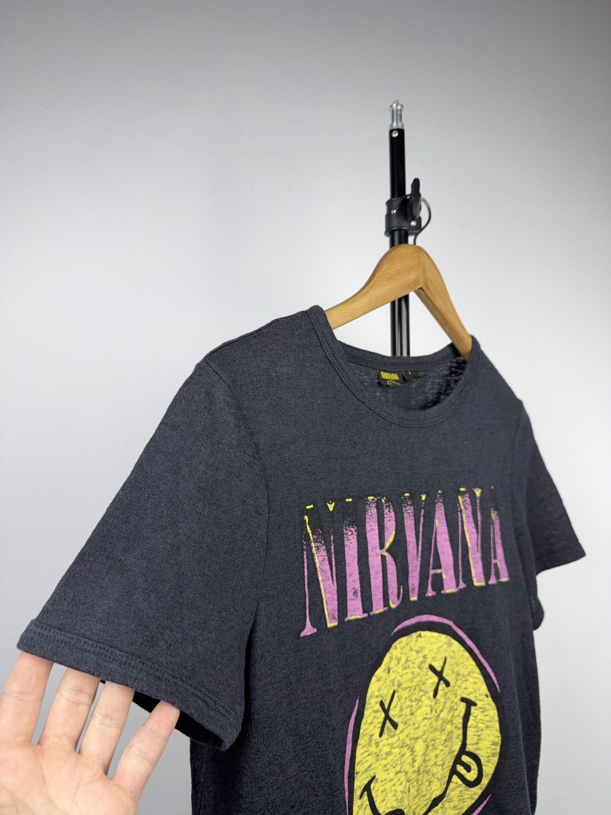 Nirvana 2024 Nirvana Smiley Cropped Tee Y2K Grunge Band Shirt Size L / US 10 / IT 46 - 4 Thumbnail