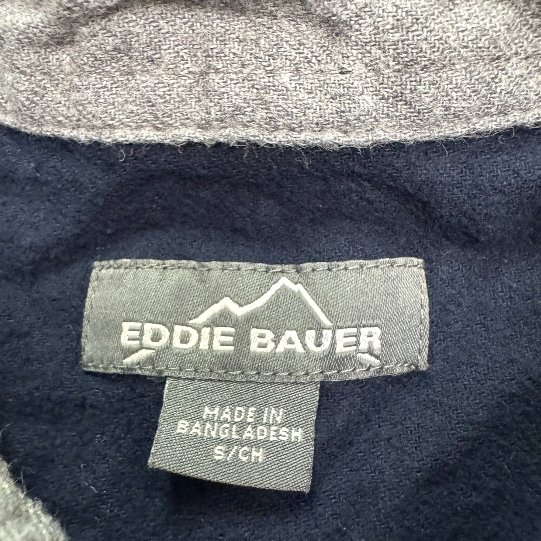 Eddie Bauer Eddie Bauer Button-Up Flannel Shirt Mens Small Navy Blue Cotton Heavyweight Casual Outdoor Classic Size US S / EU 44-46 / 1 - 5 Thumbnail