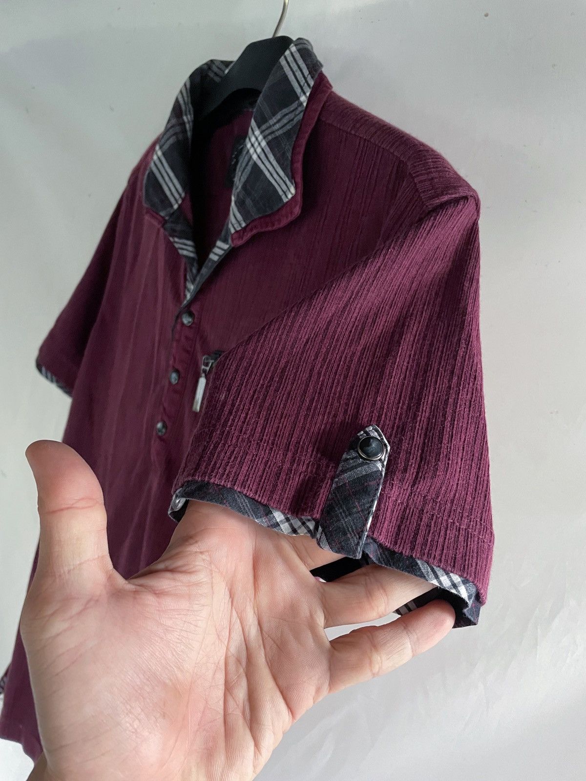 Beauty Beast DOUBLE LAYER JAPANESE JOURNAL REPORT POLO SHIRT Size US M / EU 48-50 / 2 - 3 Thumbnail