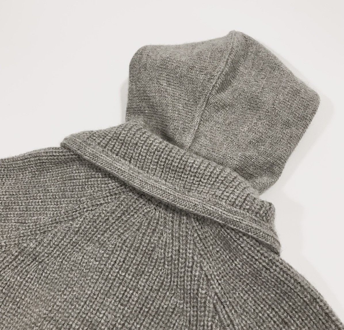 Balenciaga Balenciaga Women's Knitted Long Hooded Sweater AW2006 Size M / US 6-8 / IT 42-44 - 7 Thumbnail