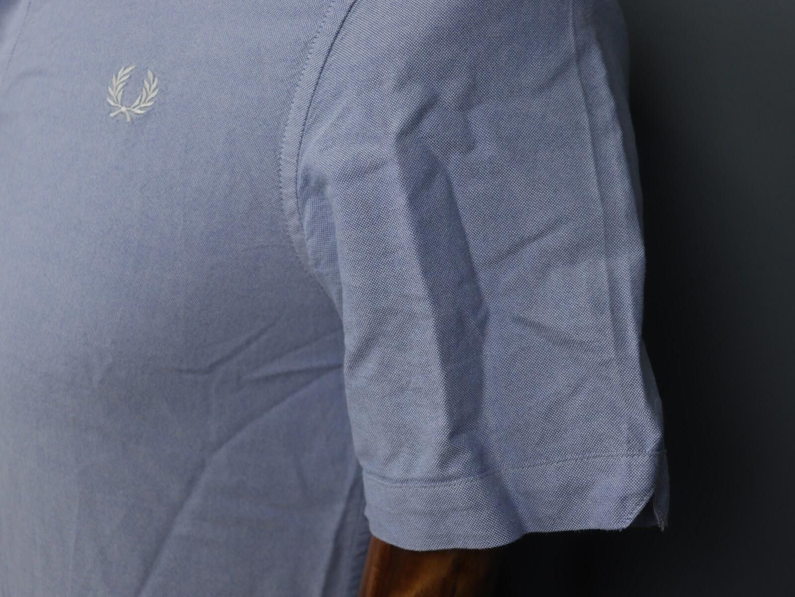Fred Perry Fred Perry Blue Embroidered Button Down Shirt Size S Size US S / EU 44-46 / 1 - 11 Thumbnail