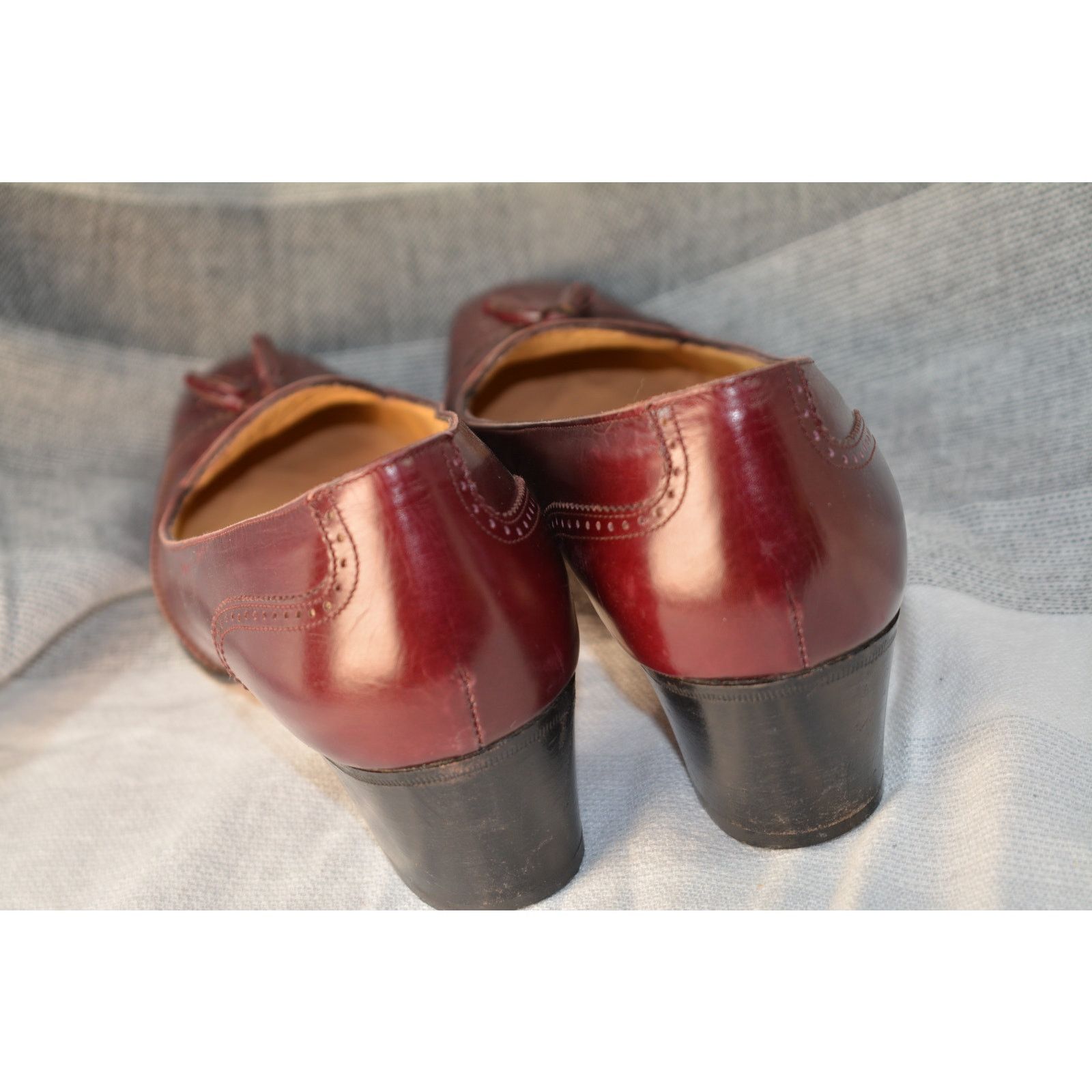 Salvatore Ferragamo Vintage Salvatore Ferragamo burgundy leather tassel loafers Size US 8 / IT 38 - 4 Thumbnail