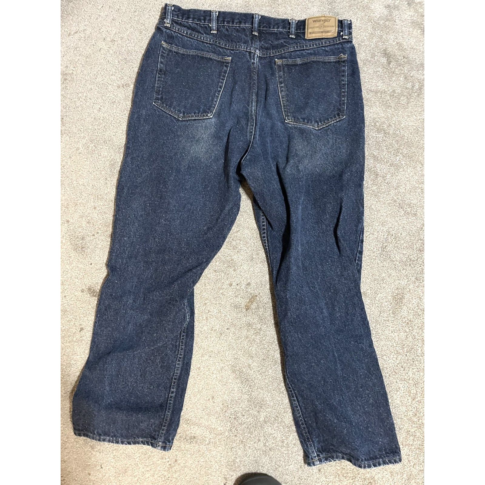 Wrangler Wrangler Jeans Mens 38x30 Medium Blue Relaxed Fit Denim Size US 38 / EU 54 - 2 Thumbnail