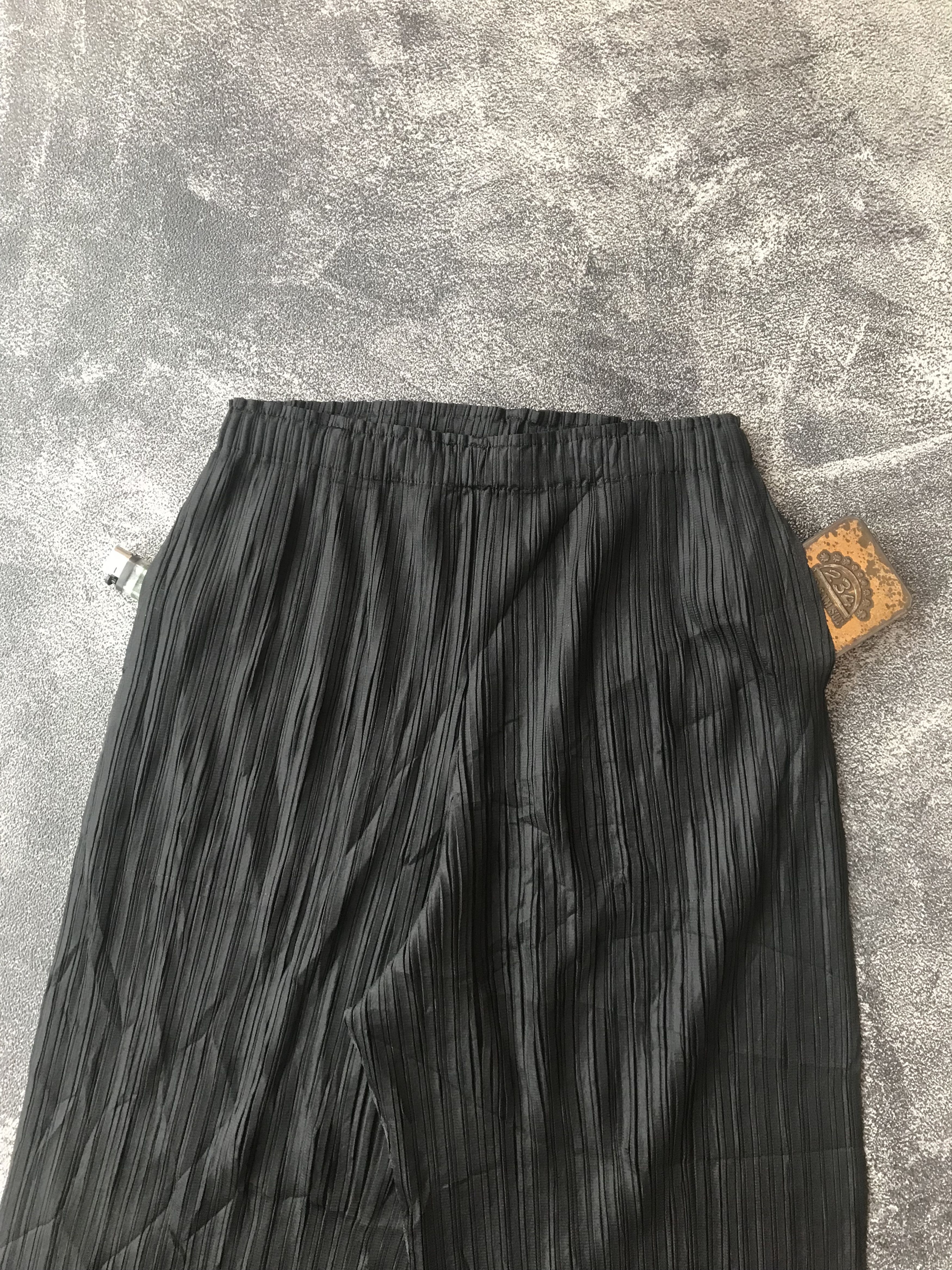 Pleats Please Issey Miyake Pleats Please Issey Miyake Pants Size US 26 / EU 42 - 3 Thumbnail