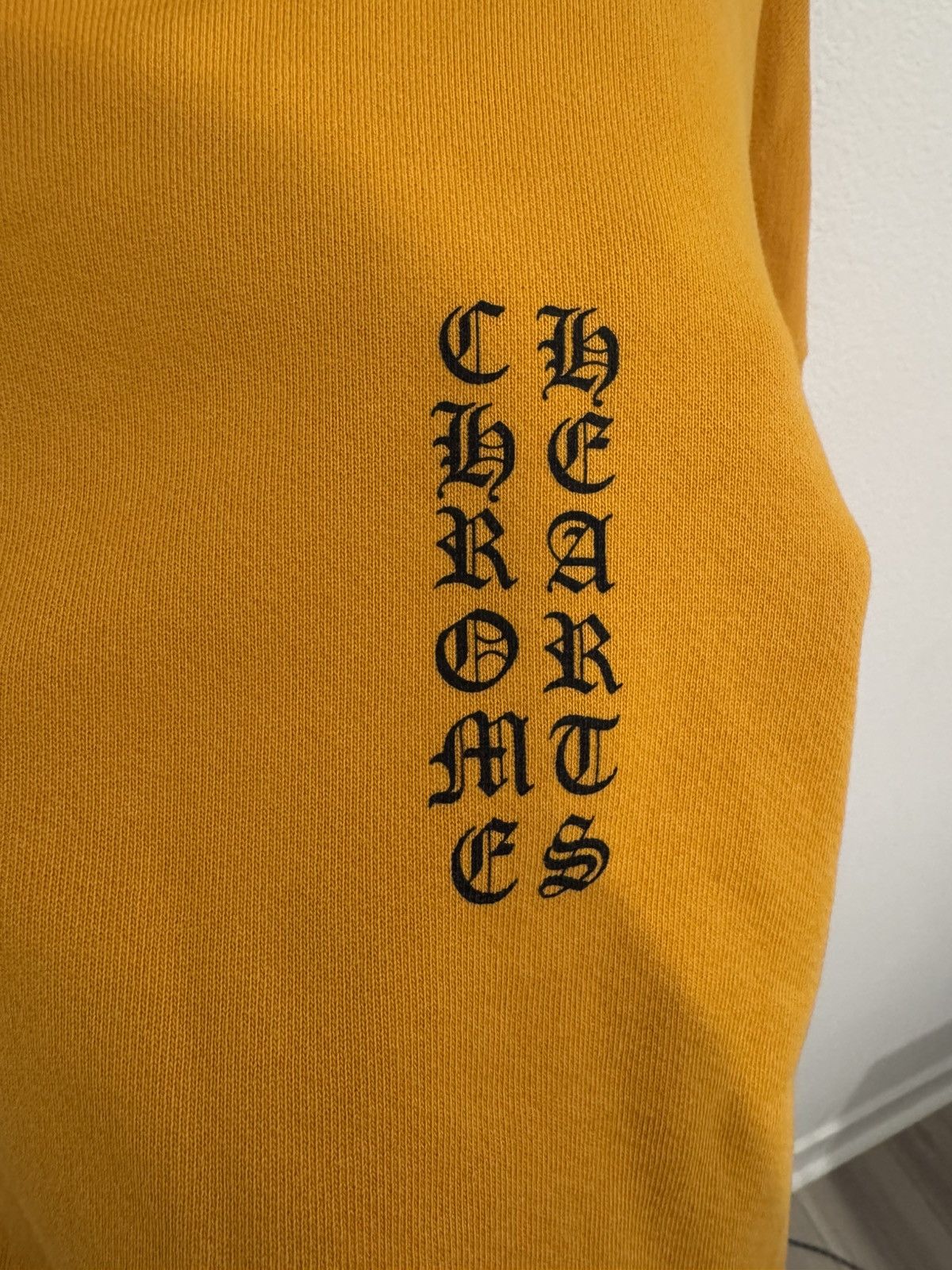 Chrome Hearts Chrome hearts Gold vertical logo hoodie Size US XXL / EU 58 / 5 - 5 Thumbnail