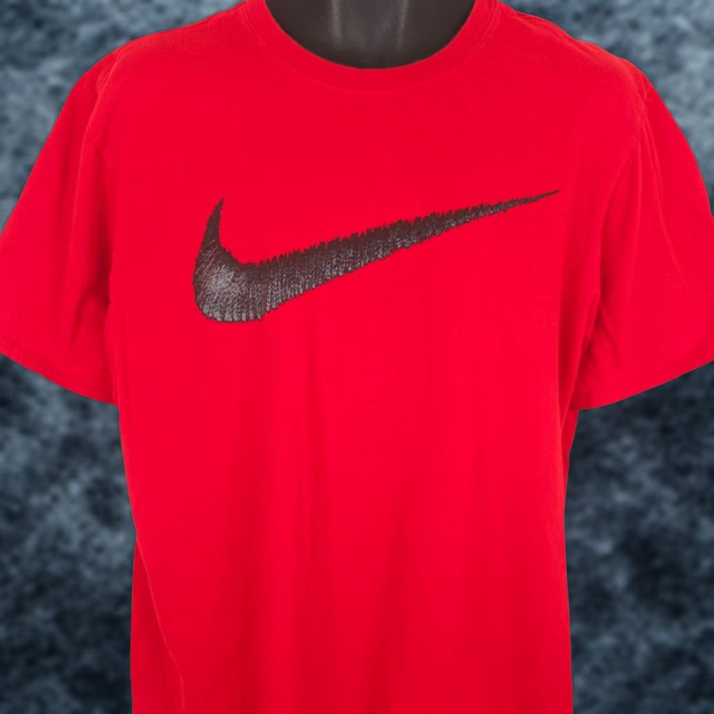 Nike Nike T Shirt Mens XL Red Sportswear Big Swoosh Streetwear Size US XL / EU 56 / 4 - 1 Thumbnail