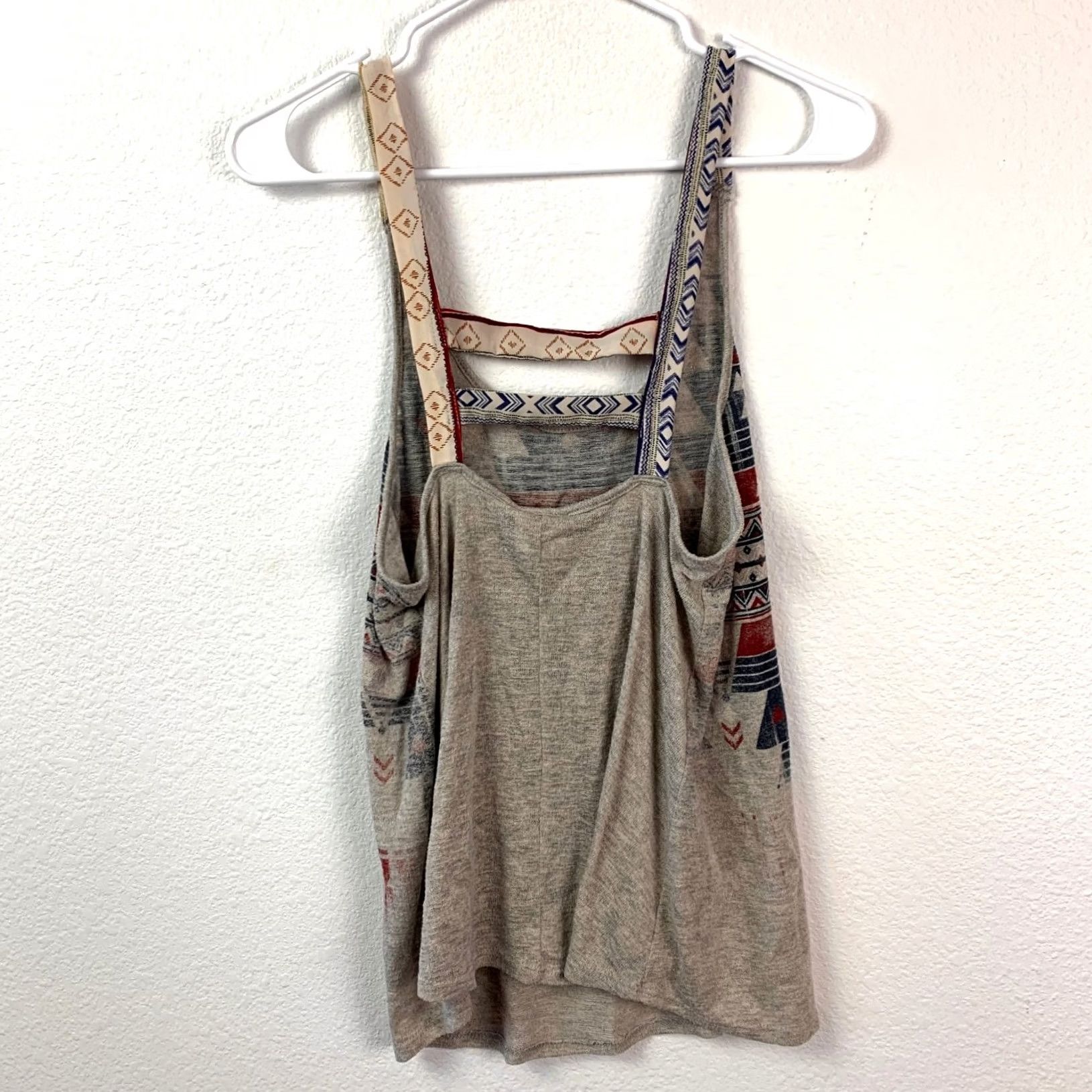 Vintage Daytrip Shirt Women's M Tank Top Bohemian Daytrip Tribal Print Rayon Blend Back Cut Out 2000s Y2K Grey Red Blue White Size M / US 6-8 / IT 42-44 - 3 Thumbnail
