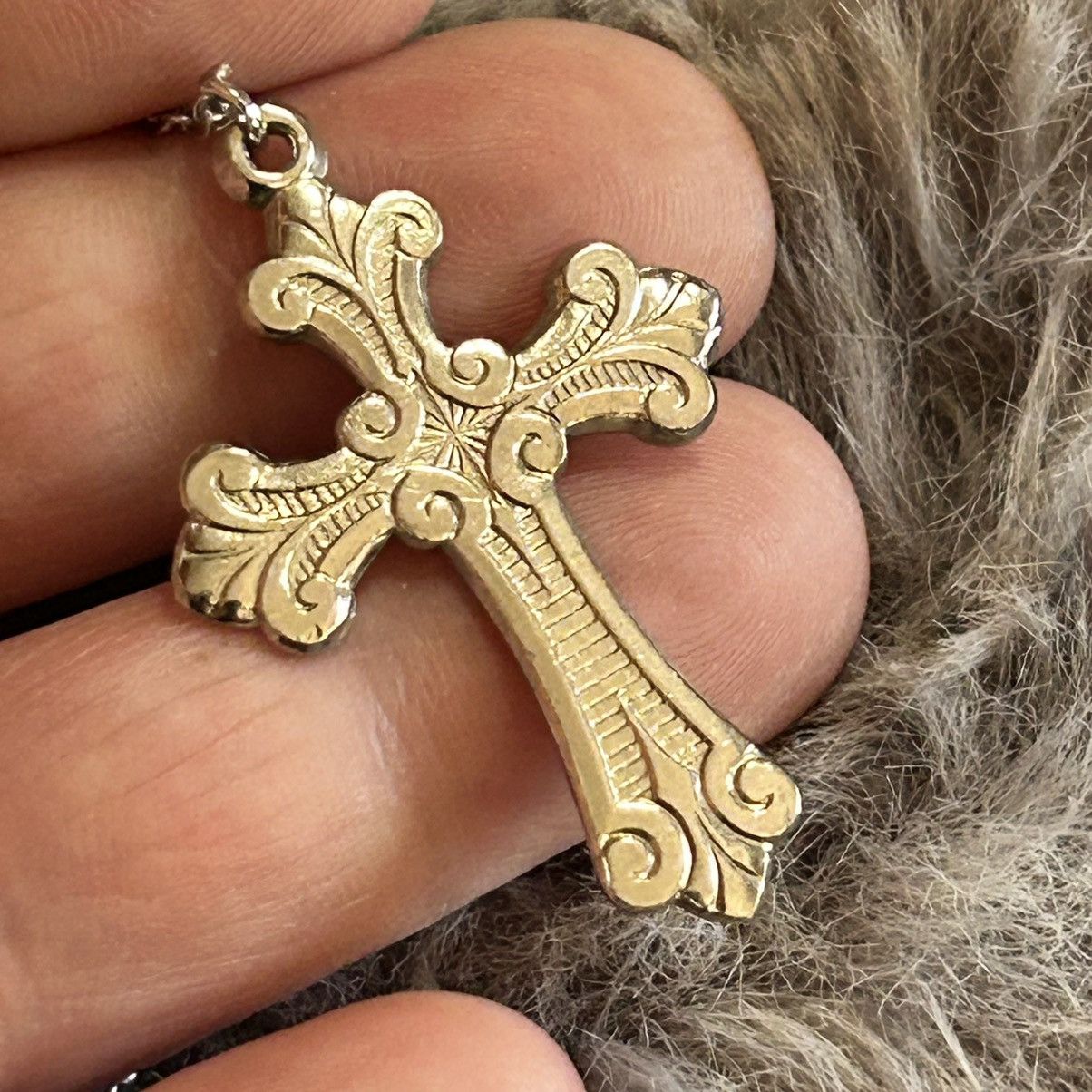 Vintage Vintage silver filigree cross pendant on chain necklace Size ONE SIZE - 1 Thumbnail