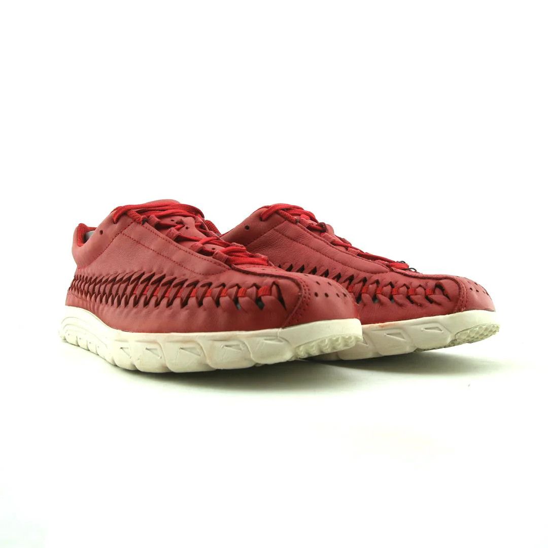 Nike Nike Mayfly Woven sneakers in red with white soles Size US 8.5 / EU 41-42 - 3 Thumbnail