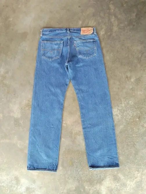 Jean × Levi's × Vintage Vintage Levis 501 Distressed Jeans 34x31 Size US 34 / EU 50 - 2 Thumbnail