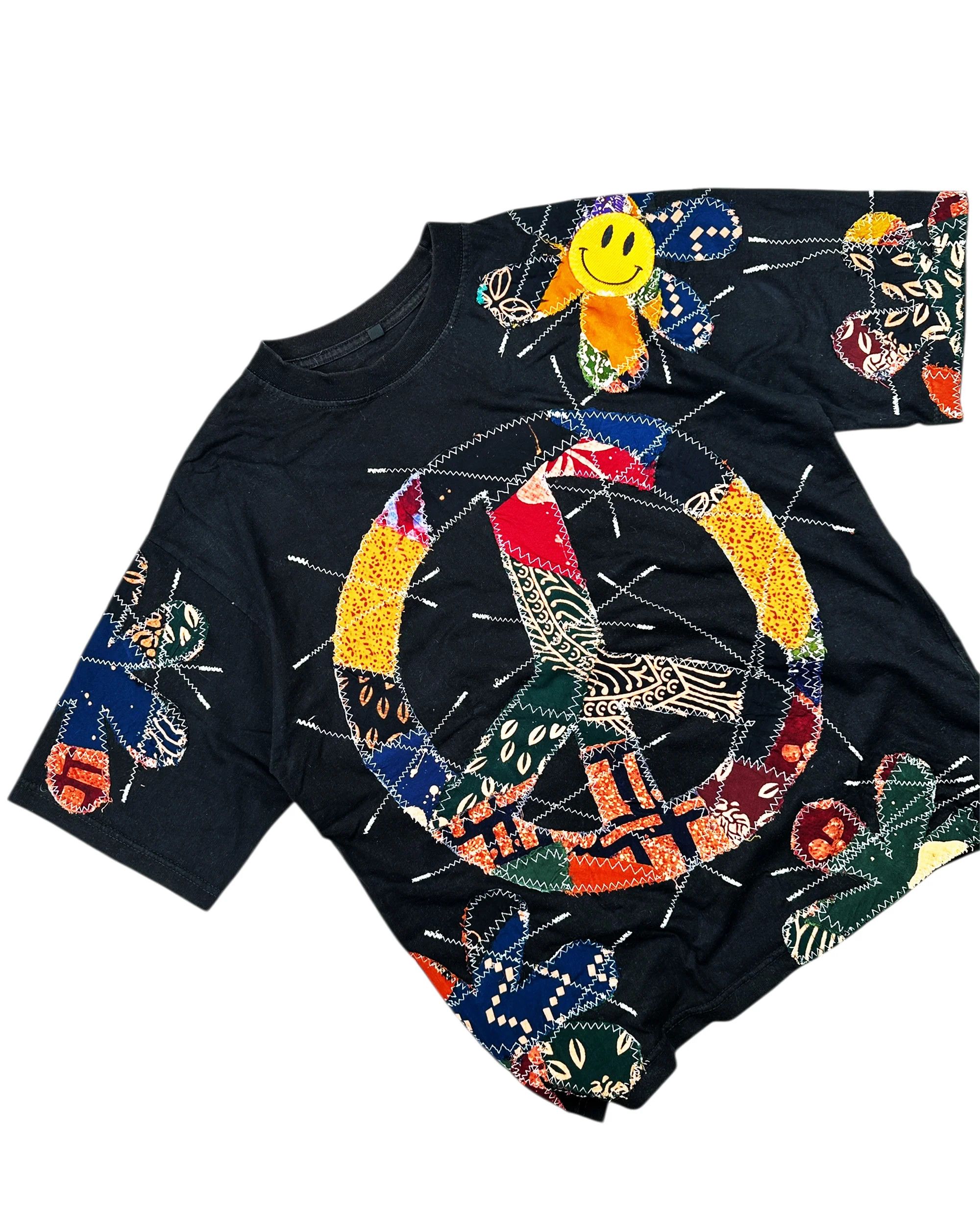 Japanese Brand Re-worked 1 of 1 Peace Bloom Batik Patchworks T-shirt Size M Size US M / EU 48-50 / 2 - 2 Thumbnail