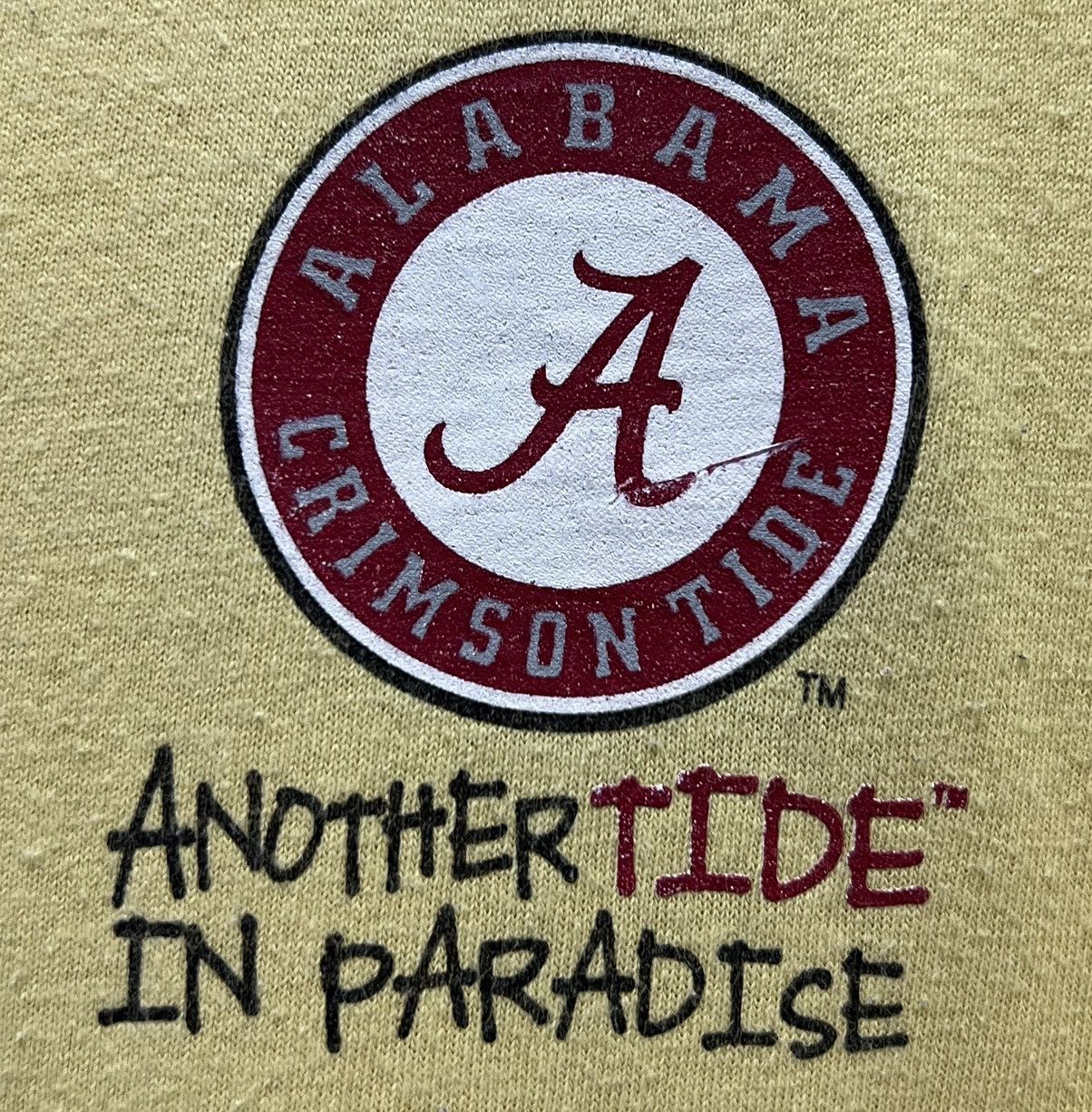 Vintage VINTAGE ALABAMA CRIMSONTIDE ANOTHER TIDE IN PARADISE SHIRT Size US M / EU 48-50 / 2 - 4 Thumbnail