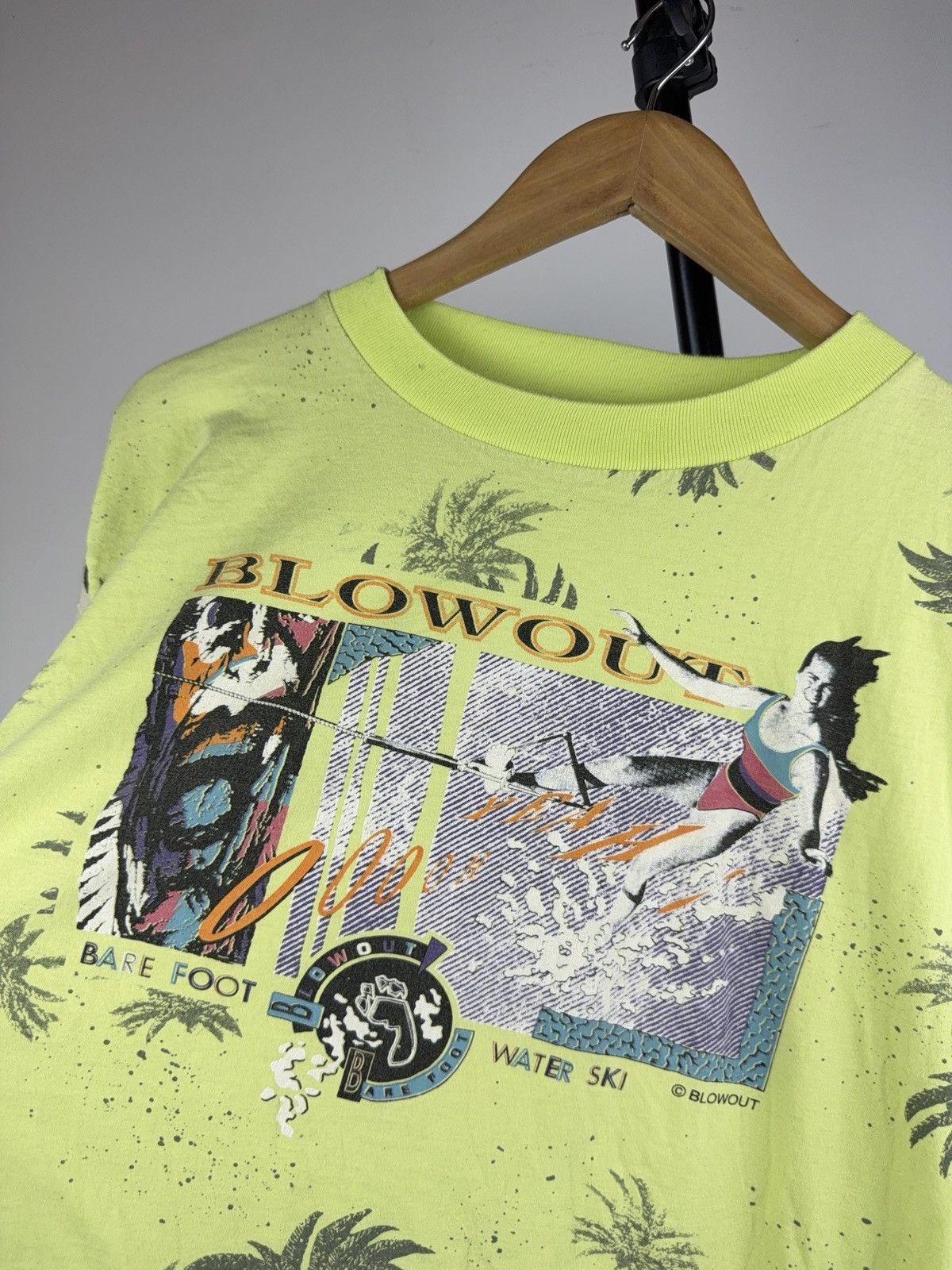 Vintage Vintage 80s Retro Surf Water Ski Blowwout Tee Shirt Size US M / EU 48-50 / 2 - 5 Thumbnail