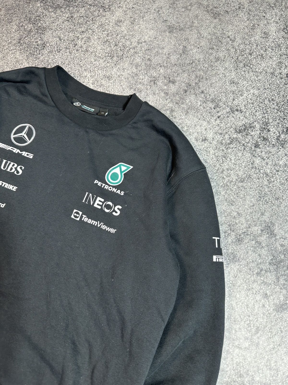 Formula 1 × Mercedes-Benz Mercedes Benz AMG F1 Team Streetwear Racing Petronas M Rare Size US M / EU 48-50 / 2 - 3 Thumbnail