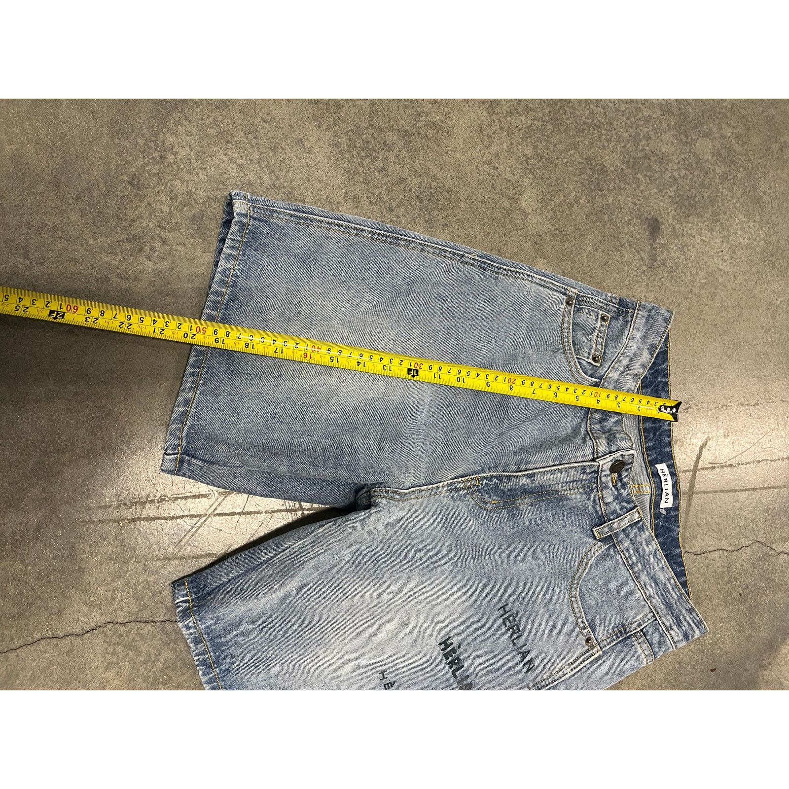 HERESY Herlian Jean shorts men’s denim size large Size US 35 - 2 Thumbnail