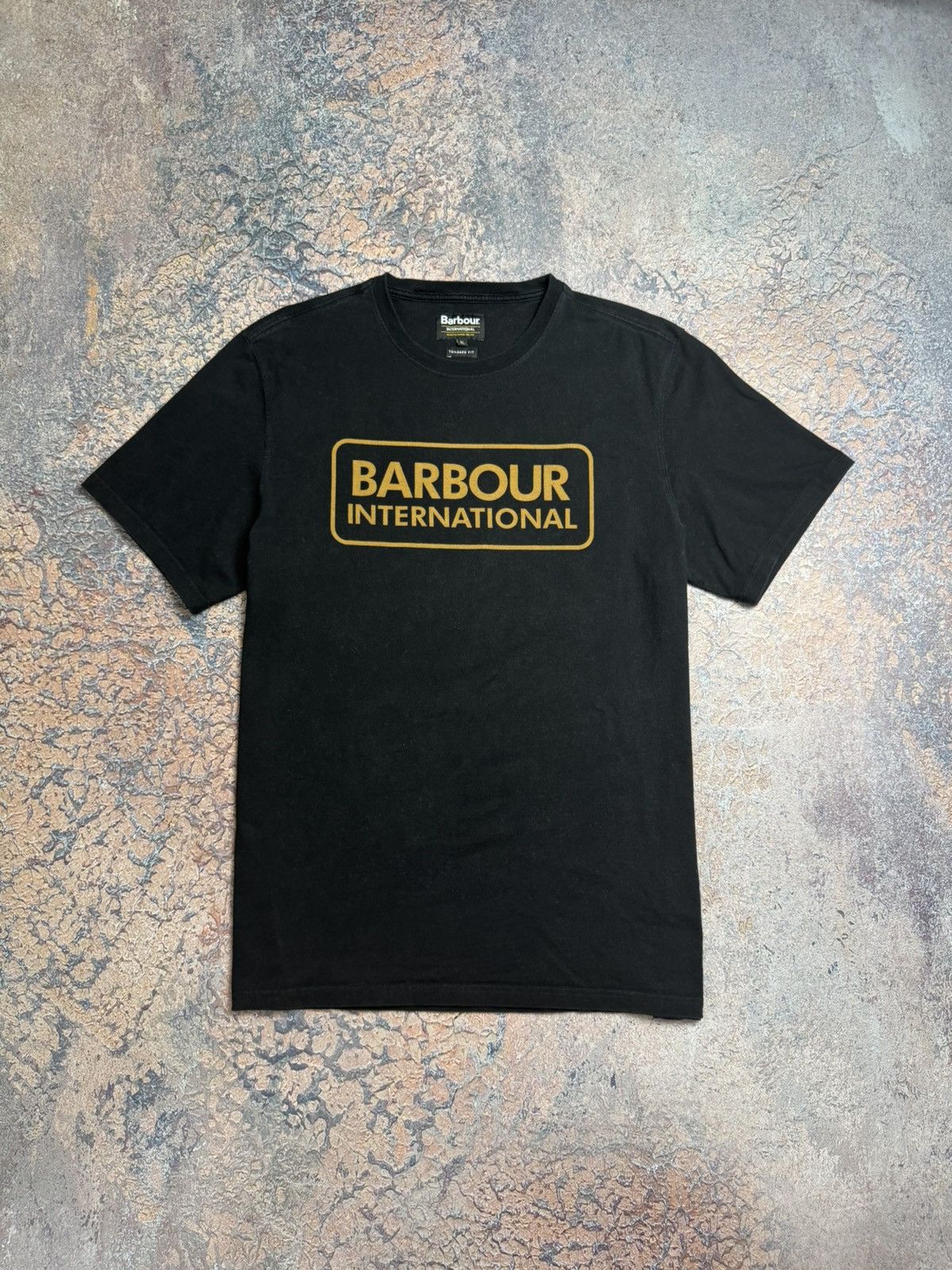 Barbour Barbour T Shirt Size XL Y2K Big logo Size US XL / EU 56 / 4 - 1 Thumbnail