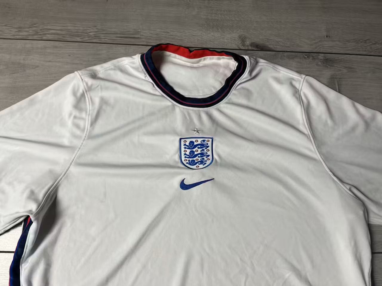 Nike Nike England jersey center logo size XXLarge Size US XXL / EU 58 / 5 - 3 Thumbnail