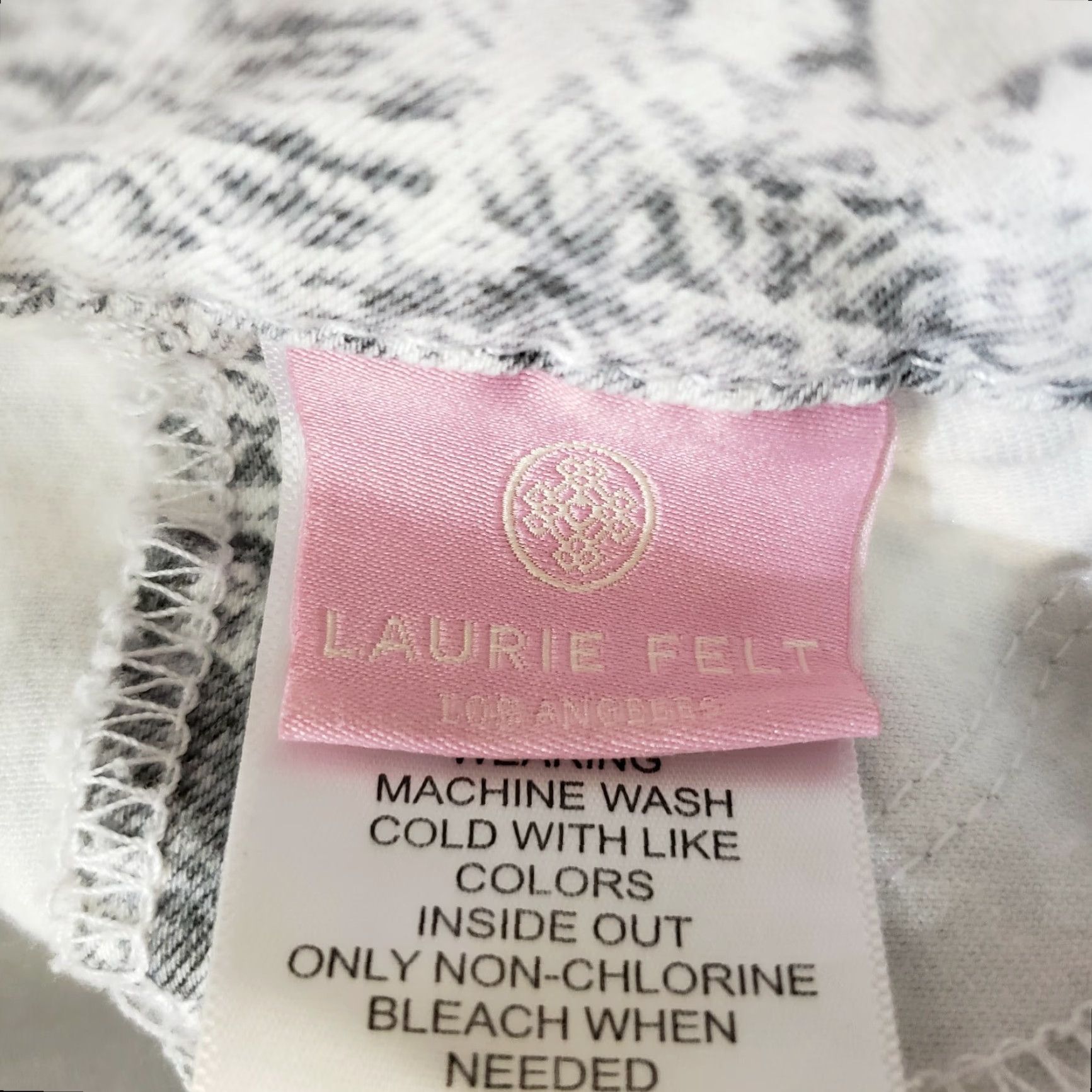 Vintage Laurie Felt Womens Cropped Jeans Sz S Gray White Mid Rise Denim Shirtless? No — (rearranged) Size 28" / US 6 / IT 42 - 6 Thumbnail