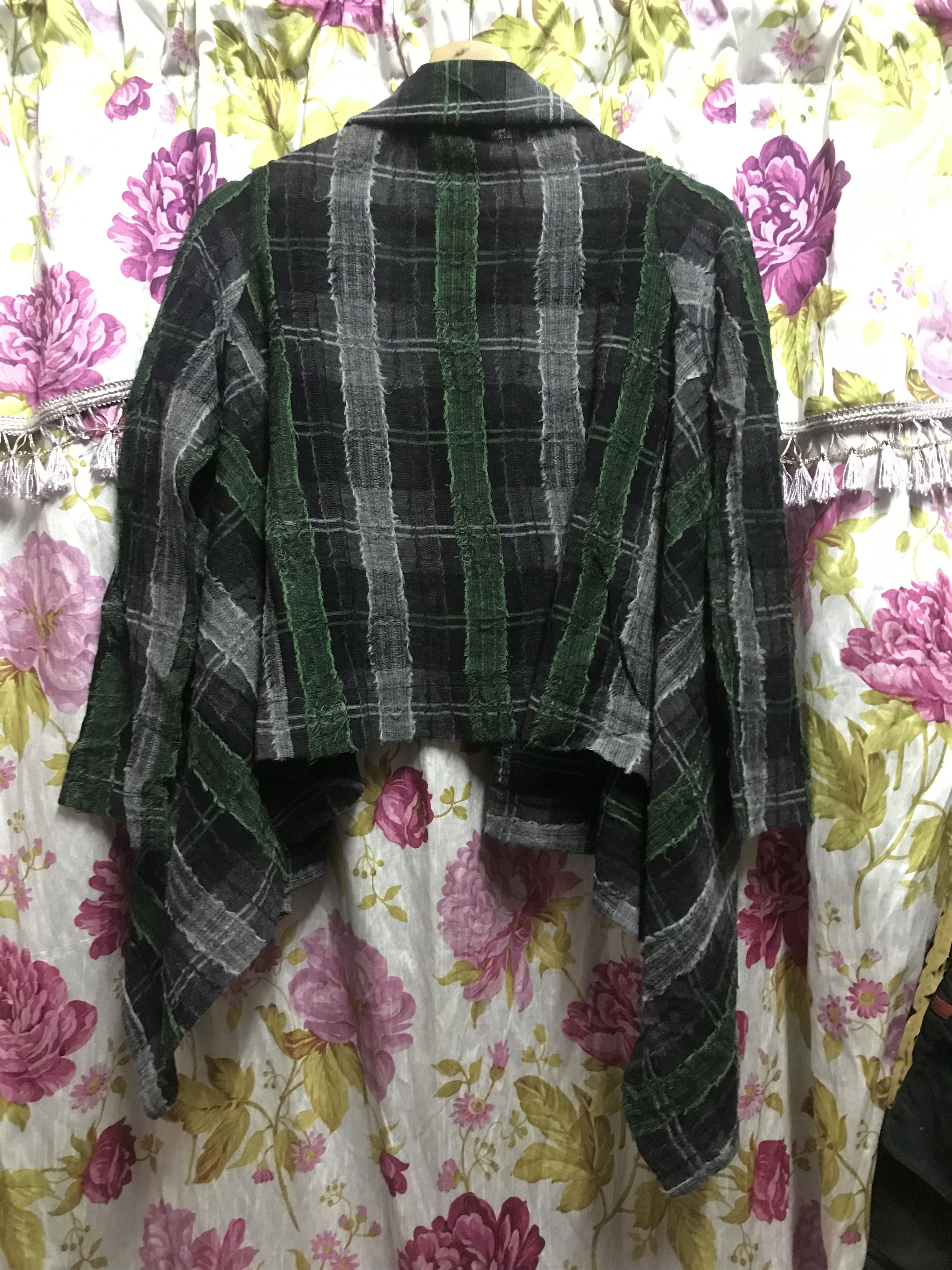 Issey Miyake Heart haat issey miyake Very Rare Size US M / EU 48-50 / 2 - 2 Thumbnail