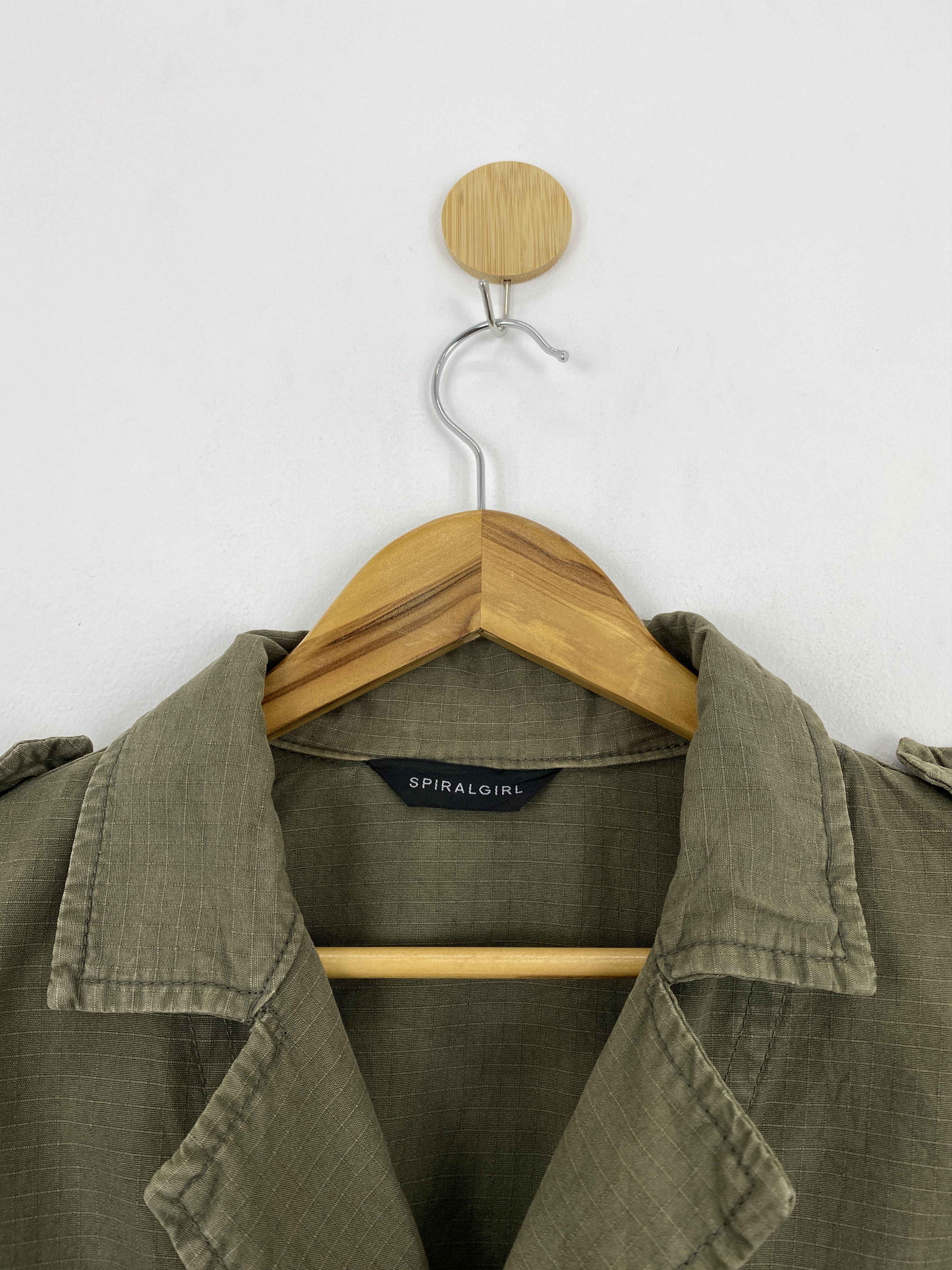 Vintage Vintage Military Multi Pocket Denim Jacket J1742 Size US M / EU 48-50 / 2 - 6 Thumbnail