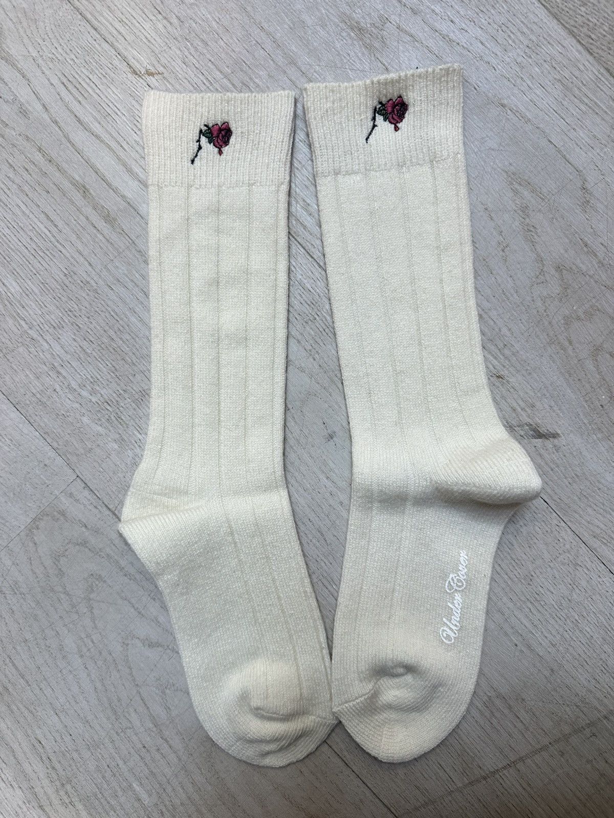 Jun Takahashi × Undercover Rose embroidered undercover socks Size ONE SIZE - 1 Thumbnail