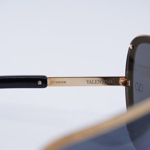 Valentino Valentino V-ROMASK VLS-120A Sunglasses Rose Gold Shield Size ONE SIZE - 7 Thumbnail