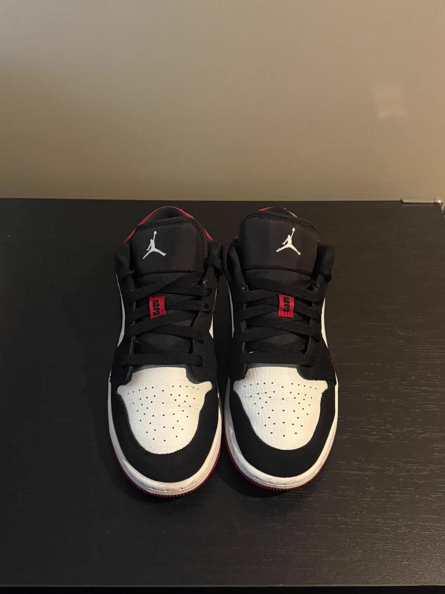 Nike Jordan Air Jordan 1 Low Low-top Sneakers。 Ｑ20 Size US 5 / EU 37 - 2 Thumbnail