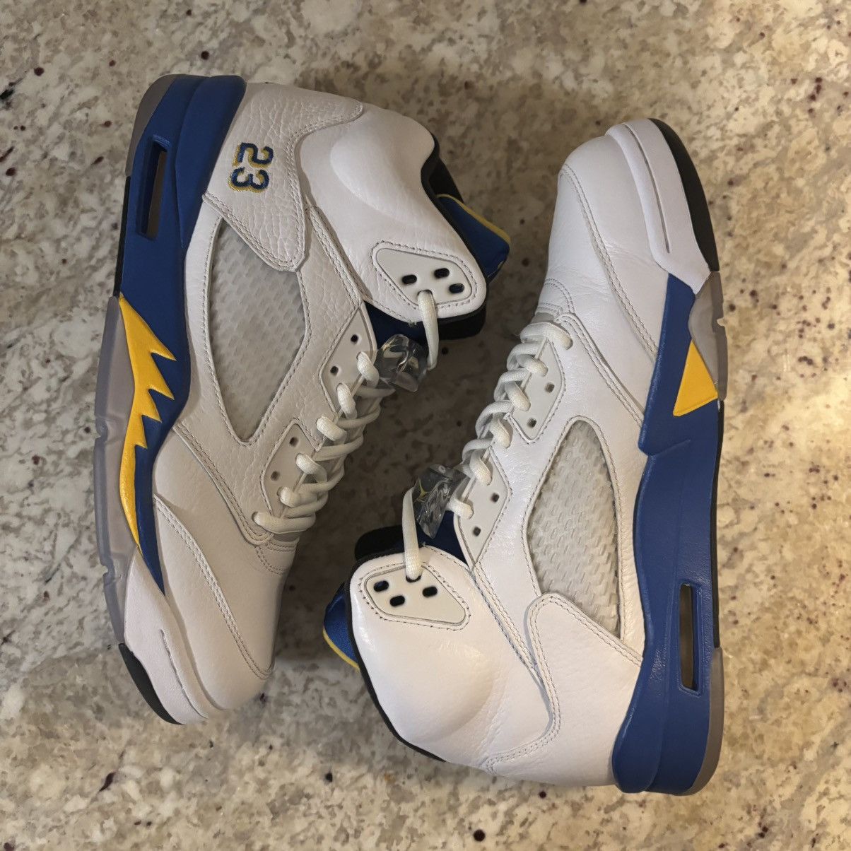 Jordan Brand Size 9.5 - Jordan 5 Retro Laney (2013) LIGHTLY WORN W/Box Size US 9.5 / EU 42-43 - 12 Thumbnail