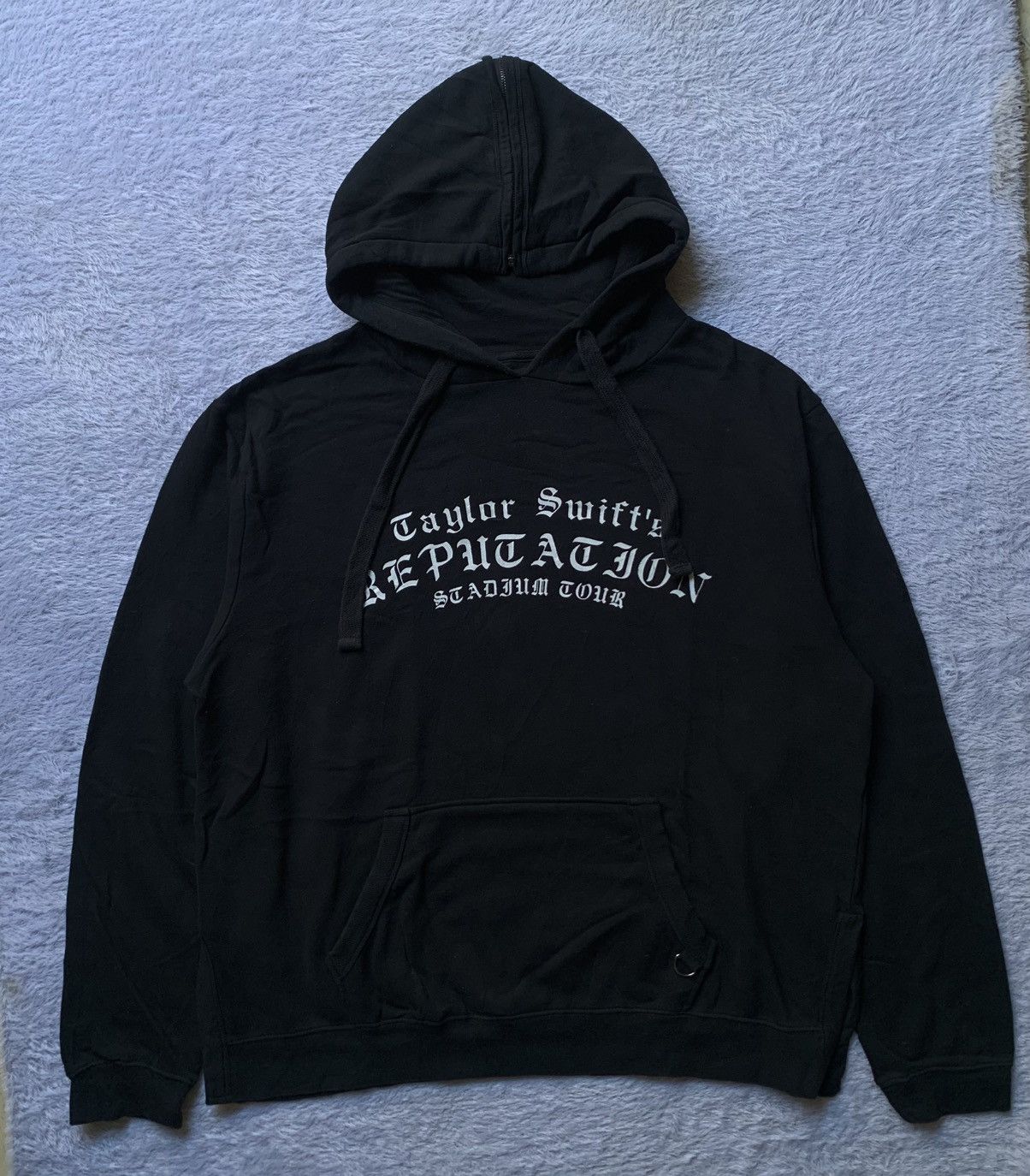 Band Tees Taylor Swift reputation stadium tour 2018 L Oversized Size US L / EU 52-54 / 3 - 3 Thumbnail