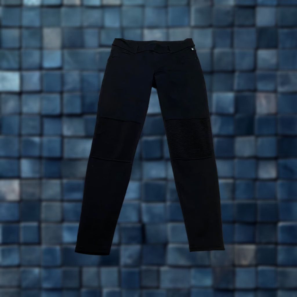 Fabletics Fabletics Womens Small Pants Leggings Solid Black Moto Style 5 Pocket Skinny Size 28" / US 6 / IT 42 - 1 Thumbnail