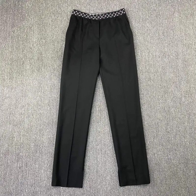 Louis Vuitton Louis Vuitton Black Wool Casual Pants M Size 0089 Size 28" / US 6 / IT 42 - 1 Thumbnail
