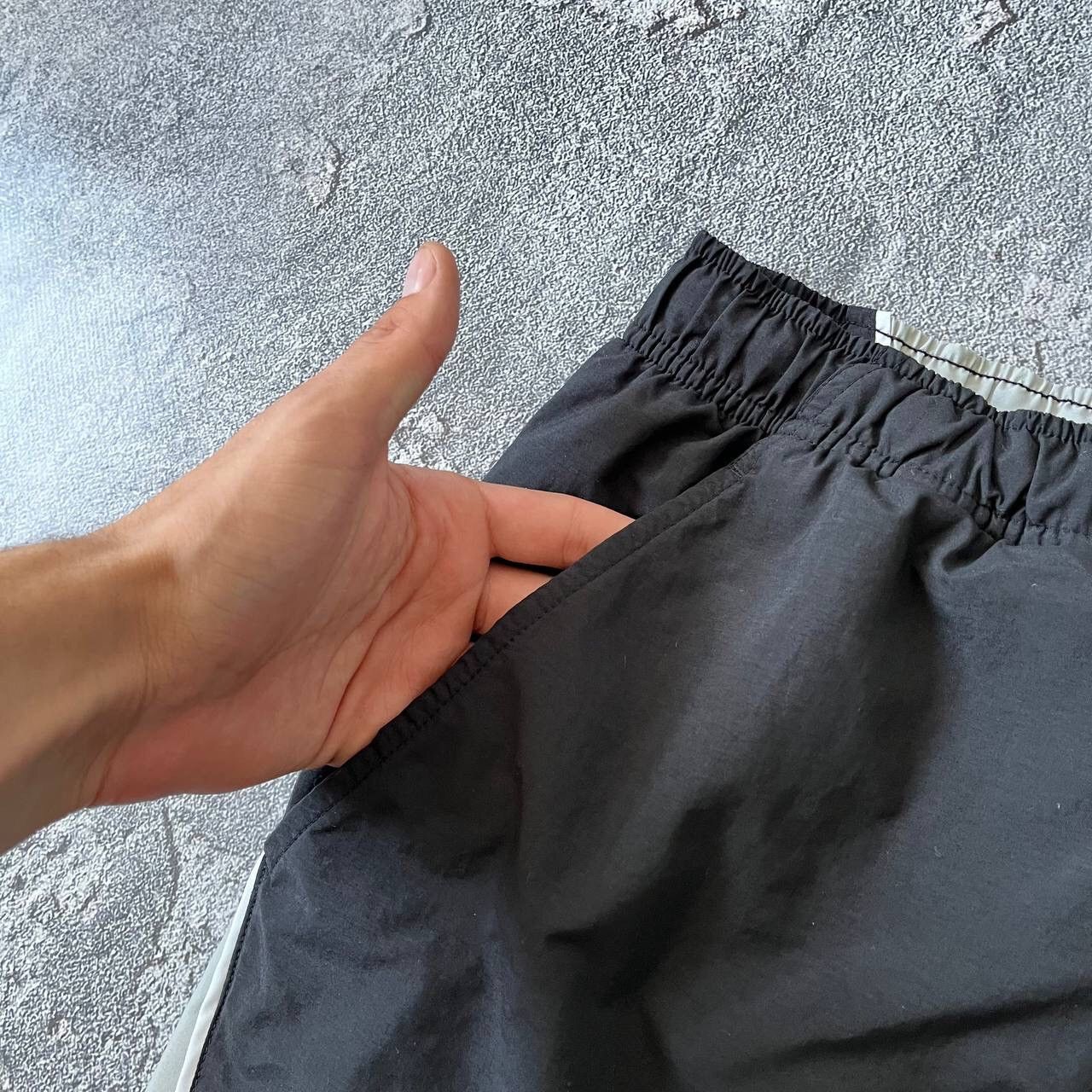 Nike Vintage Nike 90s Retro Drill Black Shorts Size XL Size US 35 - 4 Thumbnail