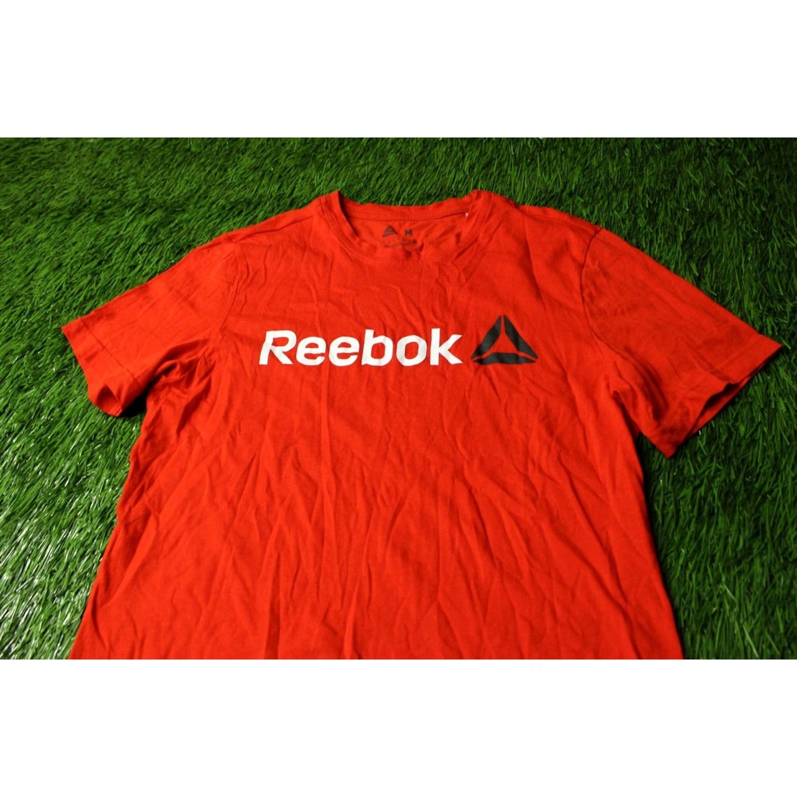 Reebok Reebok Linear Read M Mens Casual Shirt T-Shirt Tee Maglia Jersey Red XL 18/2018 Short Sleeve 100% Cotton Solid Regular Time N/A Size US L / EU 52-54 / 3 - 2 Thumbnail