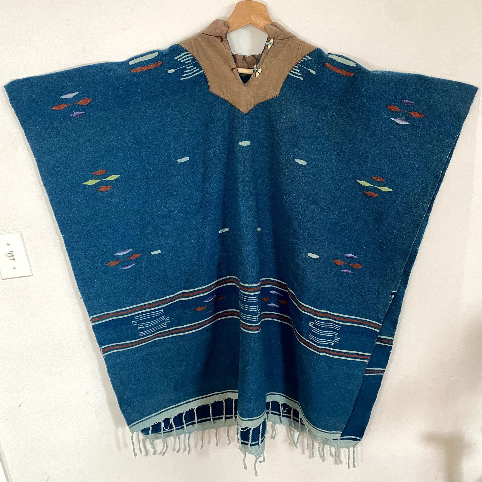 Vintage Vintage Wool Serape Poncho Southwestern Blanket Boho Size ONE SIZE - 1 Thumbnail