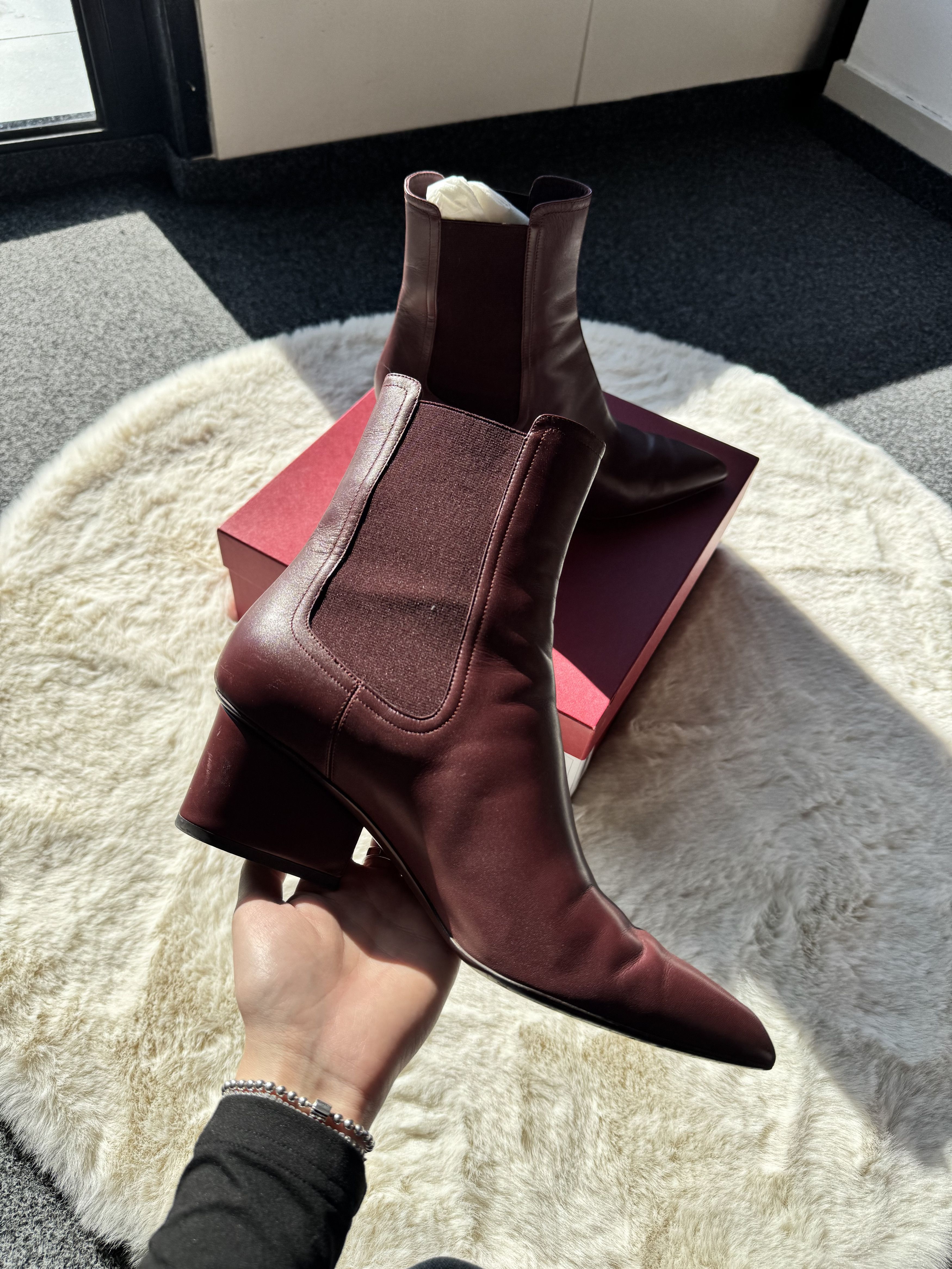 Salvatore Ferragamo Salvatore Ferragamo Velta 55 - burgundy leather ankle boots Size US 9.5 / IT 39.5 - 5 Thumbnail