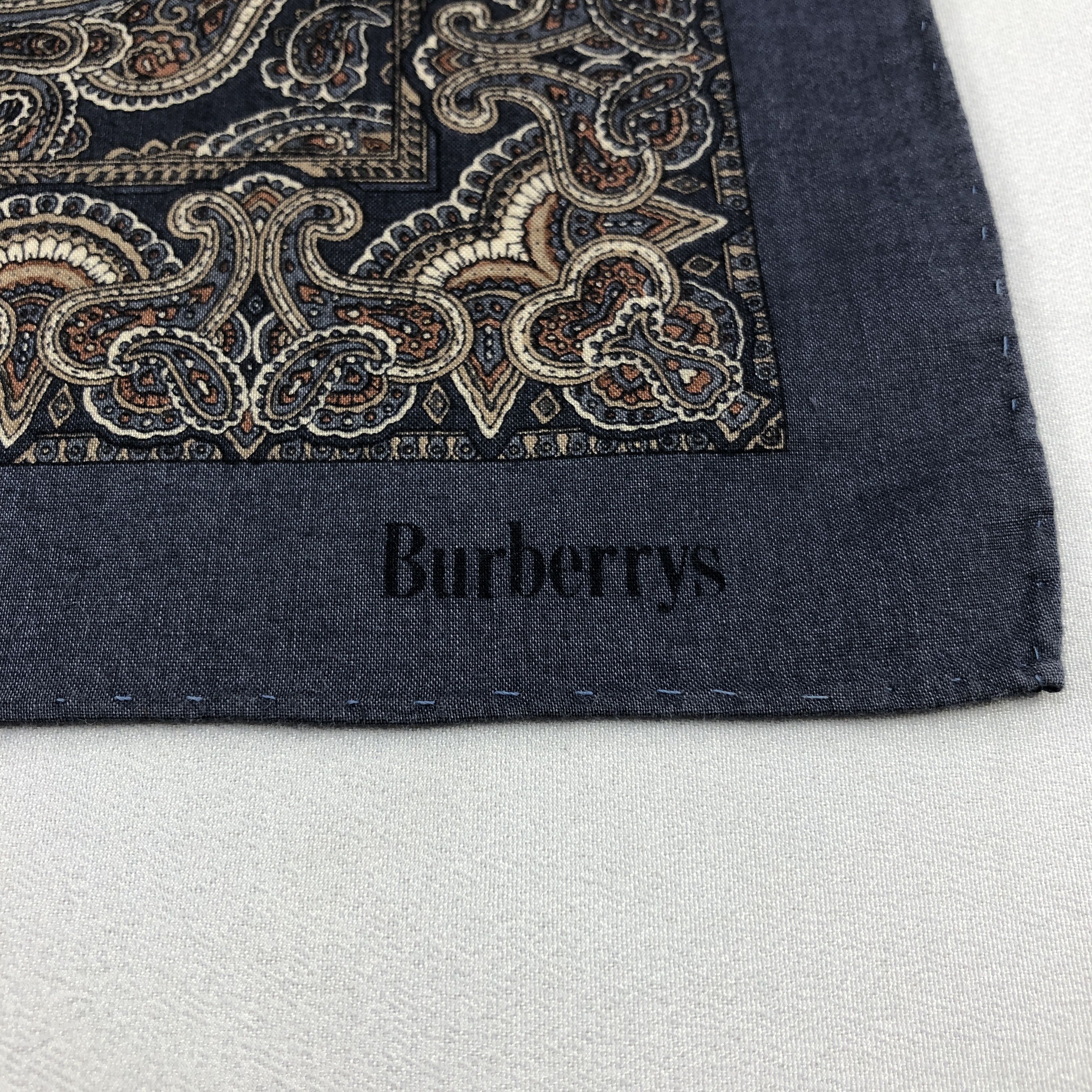 Burberry Burberry Handkerchief Neckerchief Bandana H2943 Size ONE SIZE - 3 Thumbnail