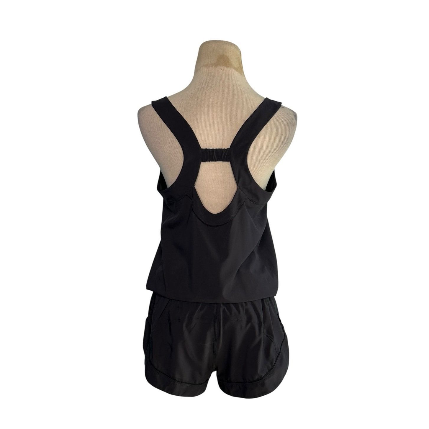 Lululemon Lululemon Speedy Runsie Open Back Romper size 6 Size 28" / US 6 / IT 42 - 2 Thumbnail
