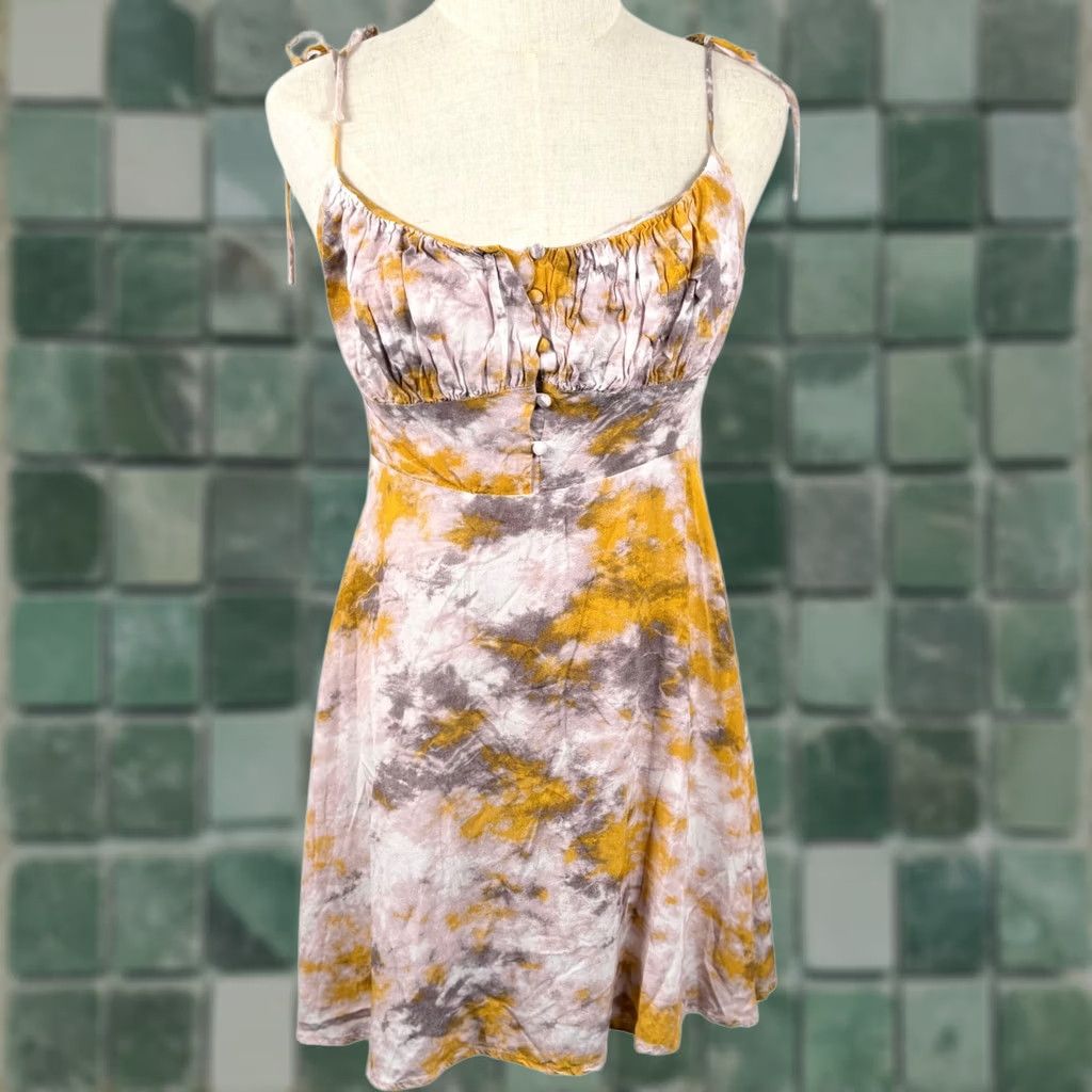 ASTR The Label VINTAGE Mon Cheri Dress M Mini Yellow Tie Dye Tie Shoulder Boho Cottagecore GUC Size M / US 6-8 / IT 42-44 - 1 Thumbnail