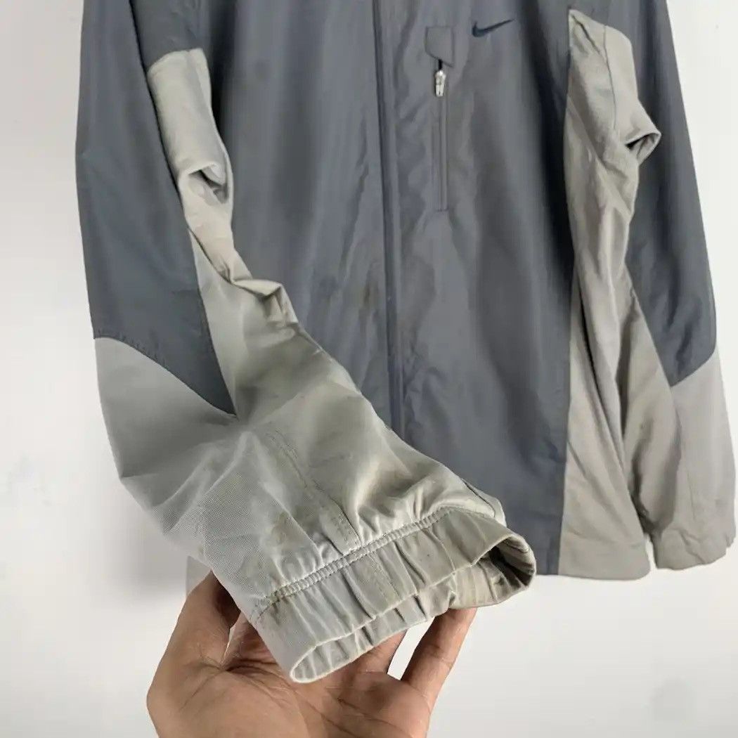 Nike Y2K NIKE Small Logo Embroidery Hoodie Zip ups Jacket Sweater Size US L / EU 52-54 / 3 - 6 Thumbnail