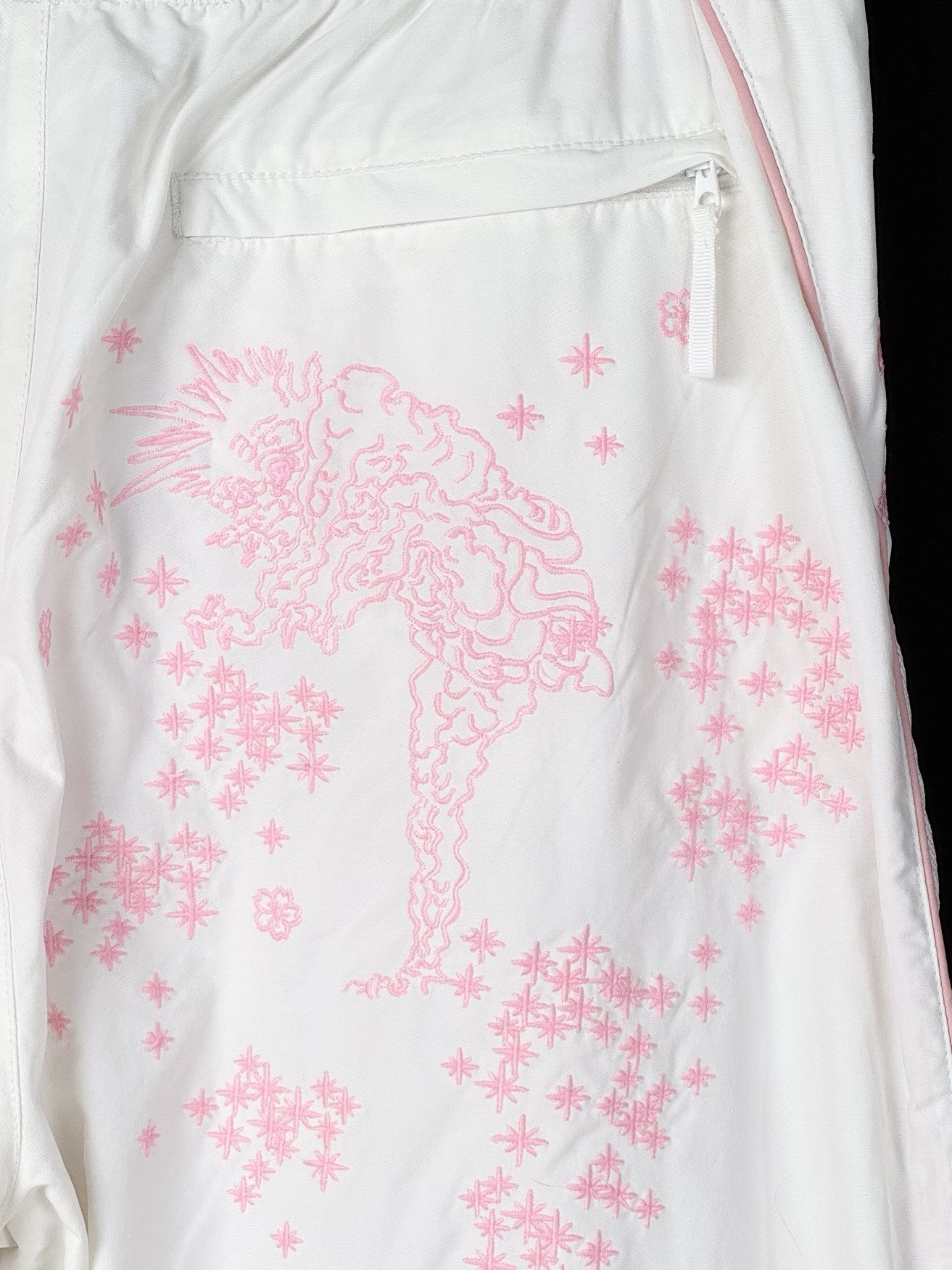 Supreme supreme aoi glow-in-the-dark track pant Size US 30 / EU 46 - 4 Thumbnail