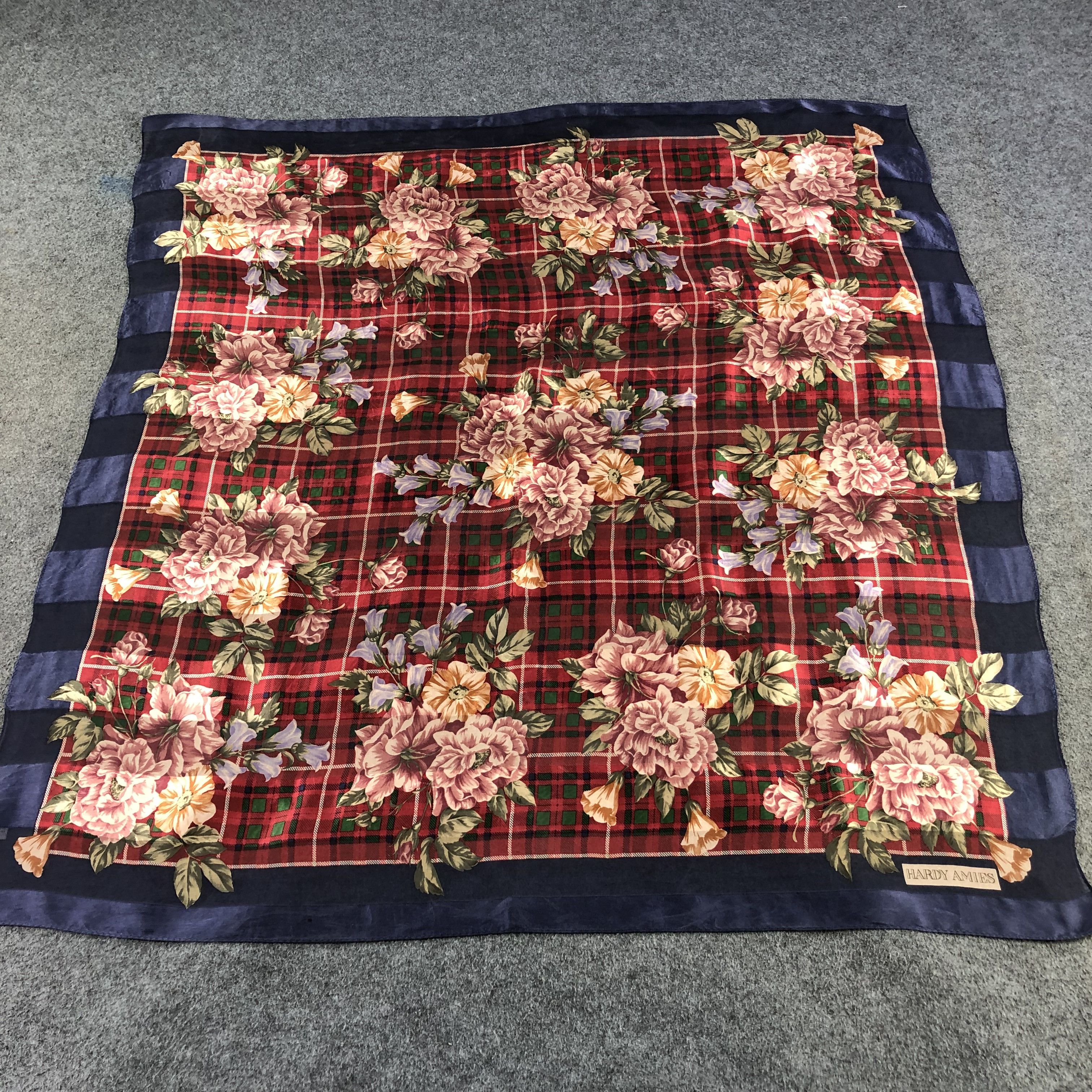 Hardy Amies Hardy Amies Floral Silk Scarf M886 Size ONE SIZE - 1 Thumbnail