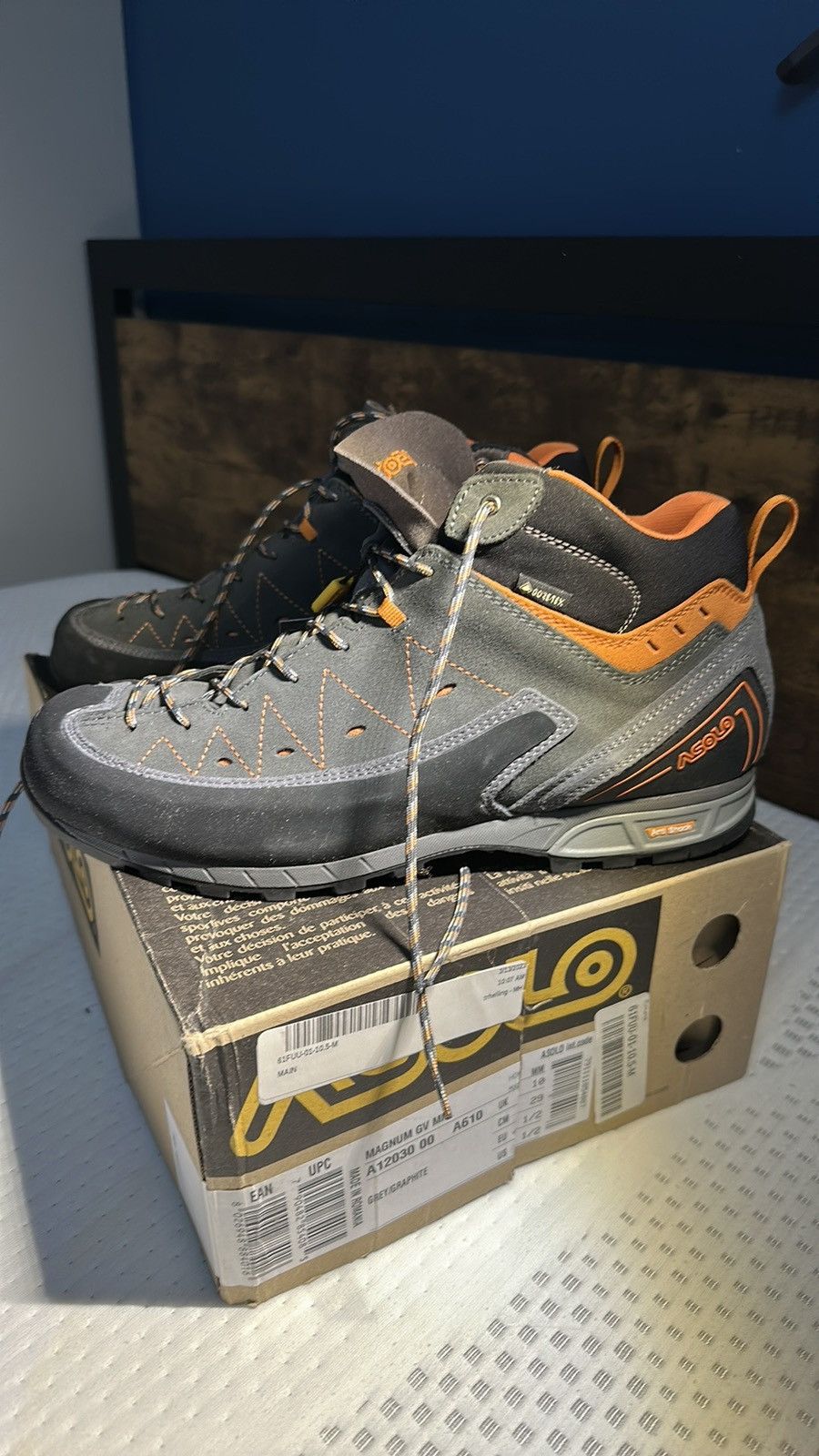 Other Asolo Magnum GV MM hiking boots NWT Size US 10.5 / EU 43-44 - 1 Thumbnail