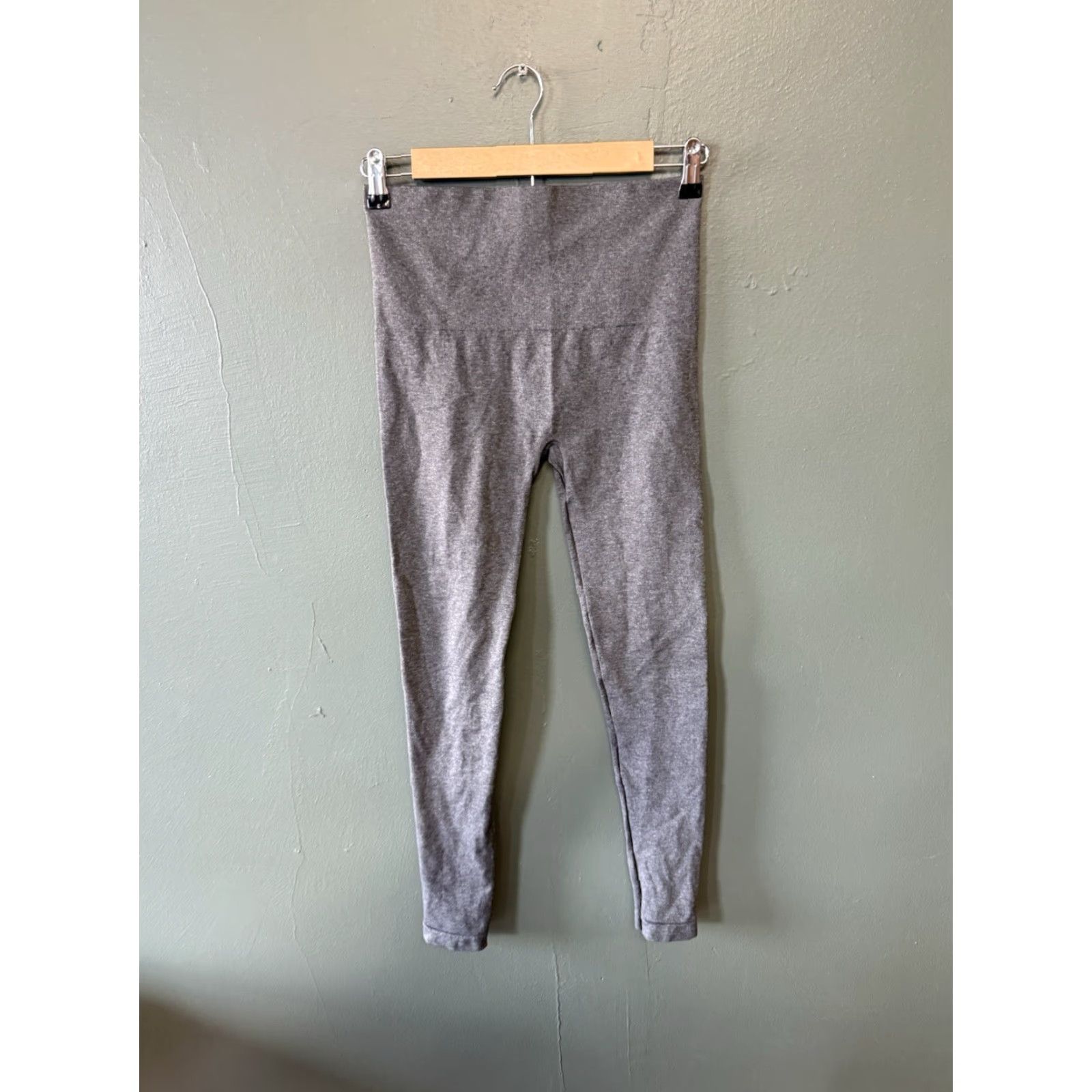 Vintage Soma Womens Cropped Leggings Gray Nylon Pull On Size M Leggings Athletic Activewear Women Size 32" / US 10 / IT 46 - 2 Thumbnail