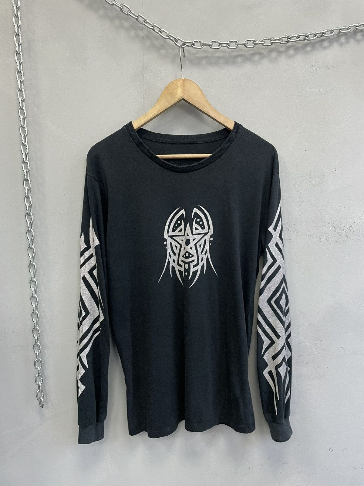Hysteric Glamour Tribal graphic long sleeve black goth Y2K hysteric glamour Size US M / EU 48-50 / 2 - 1 Thumbnail