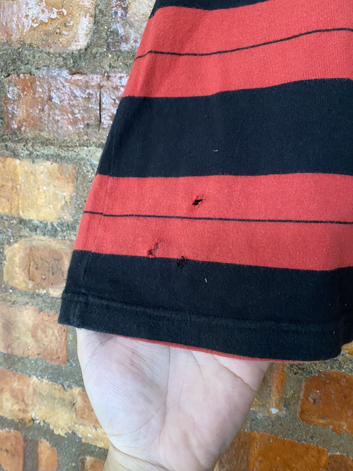 Pledge Pledge Distressed border Cobain tee Size US S / EU 44-46 / 1 - 9 Thumbnail